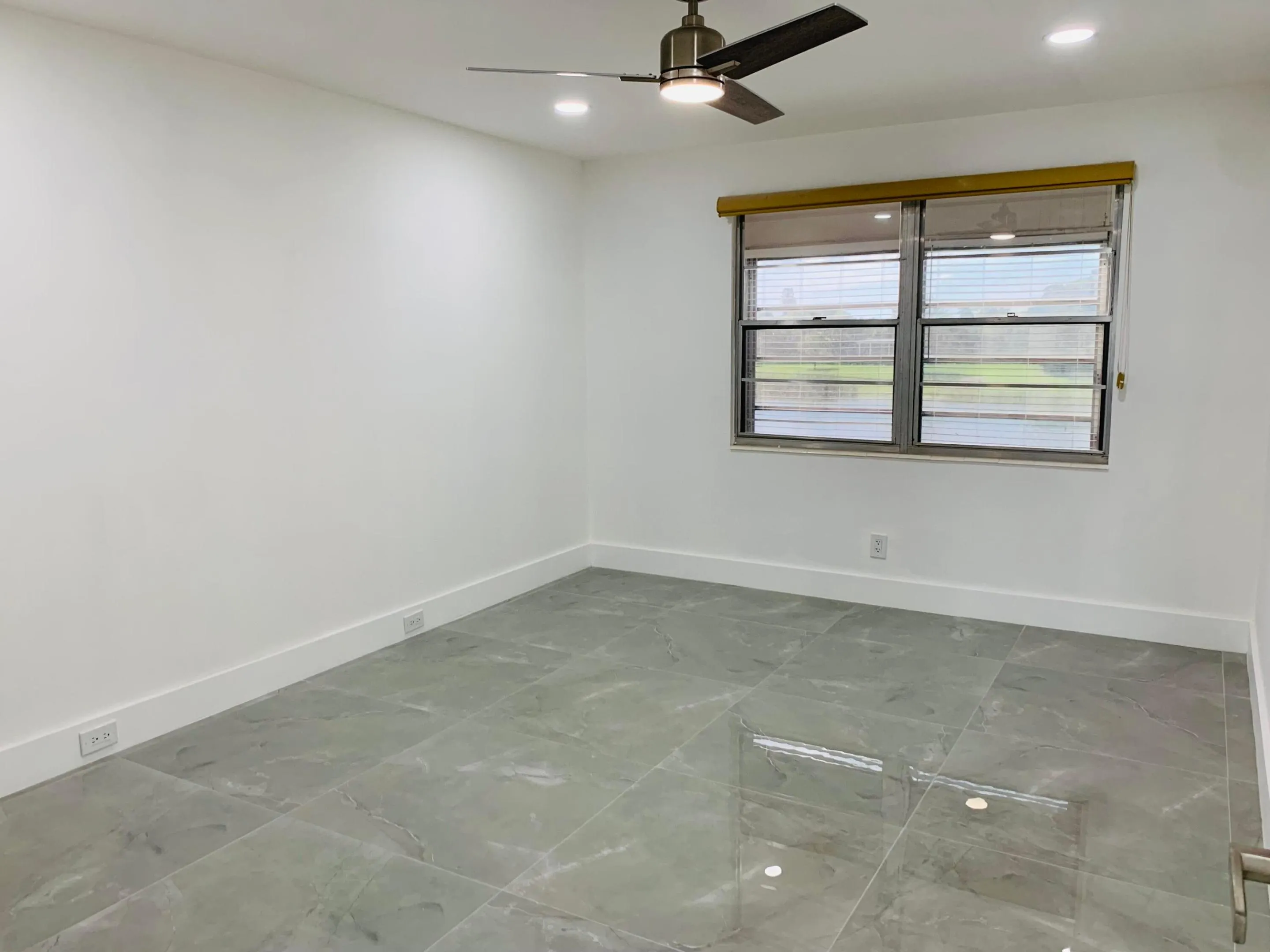 2083 Exeter E
