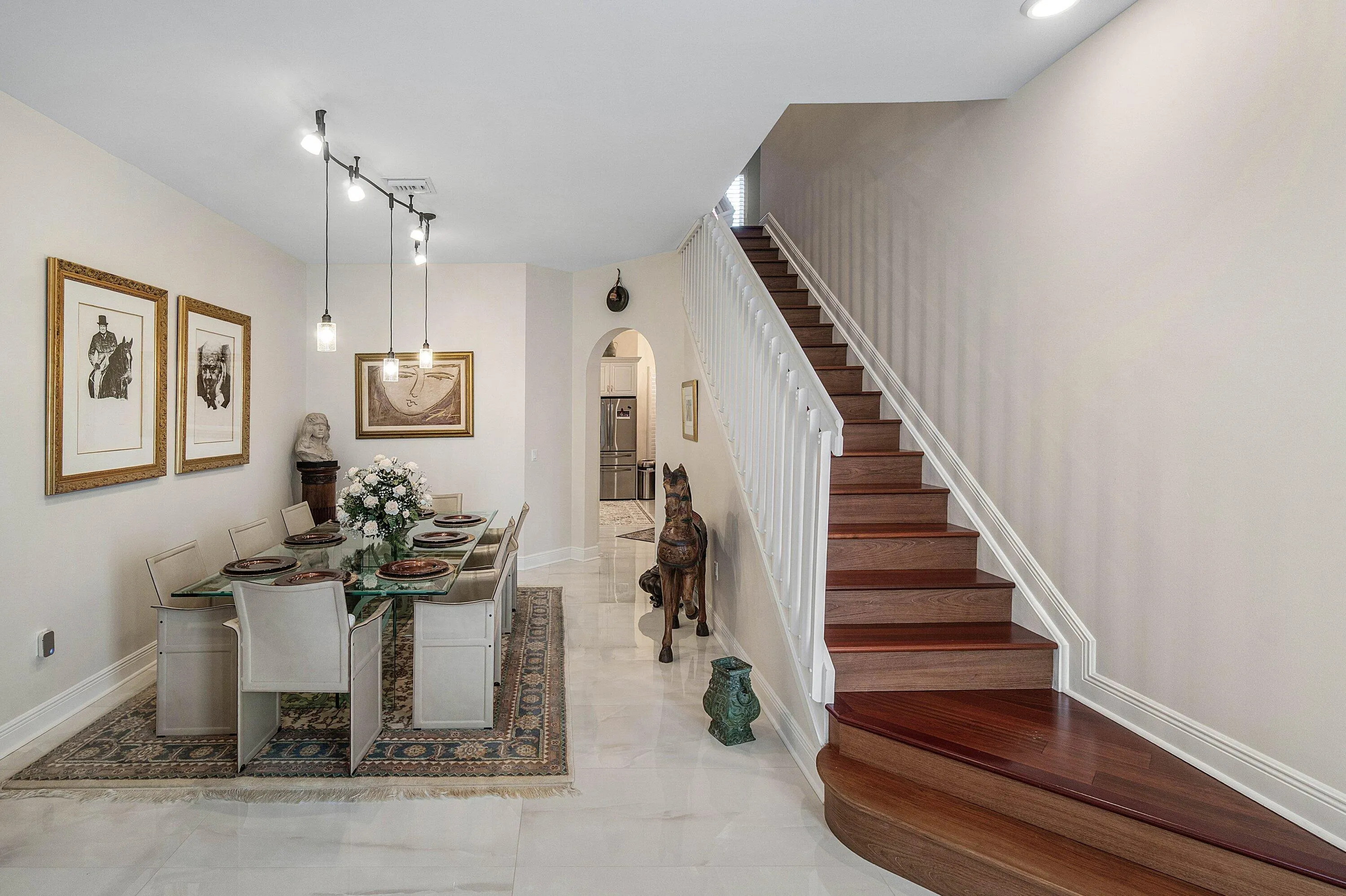 1860 HIGHLAND GROVE Drive