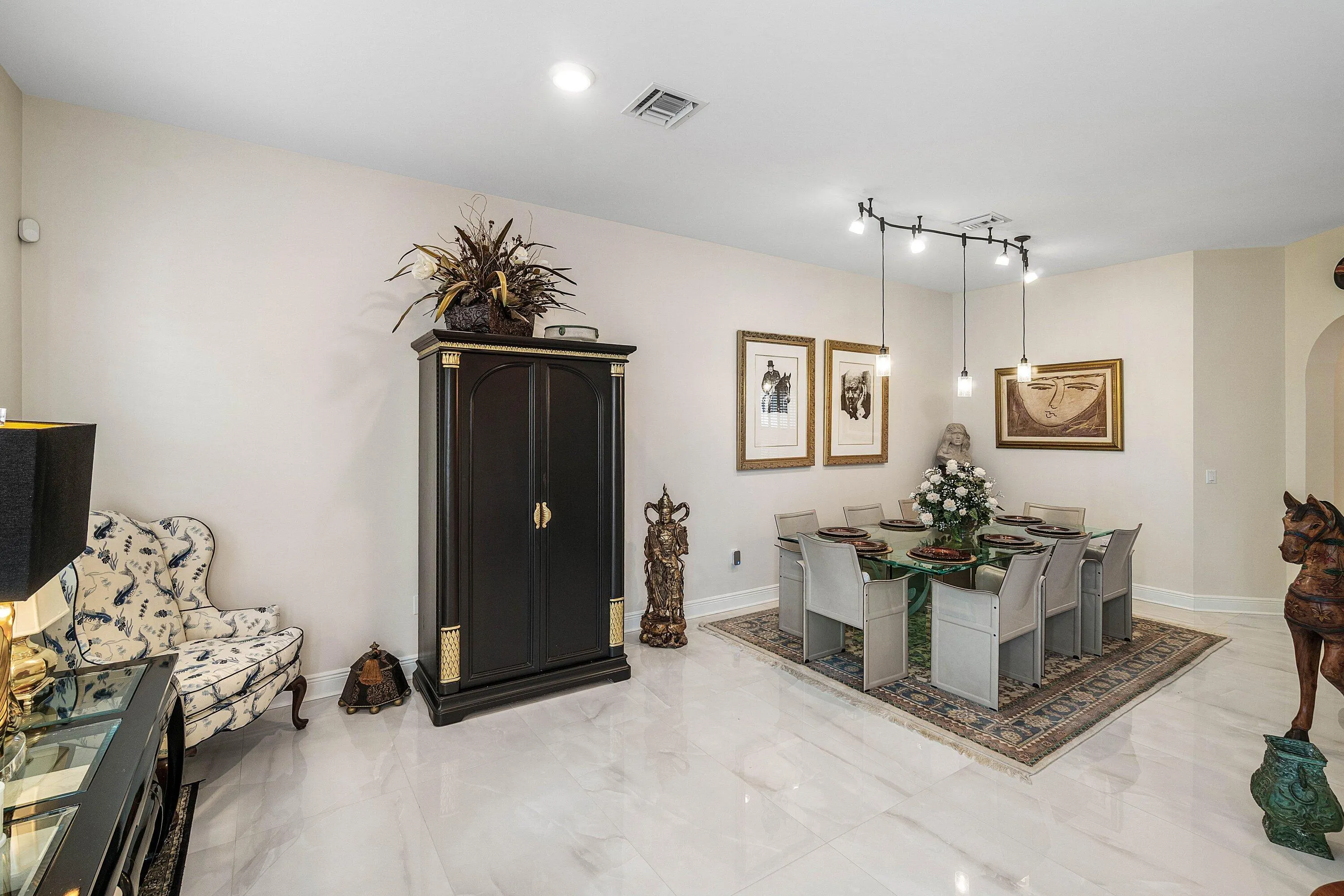1860 HIGHLAND GROVE Drive