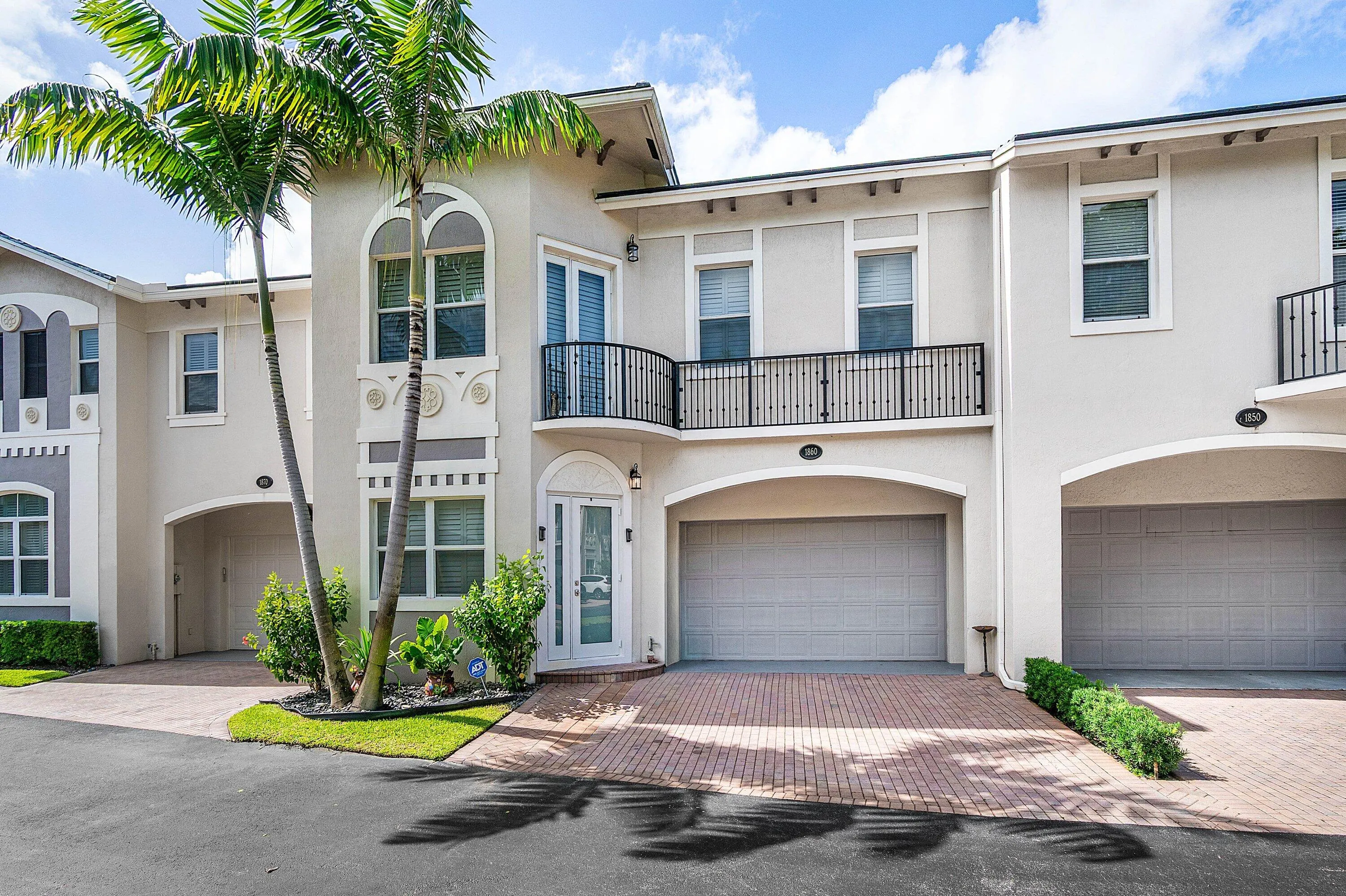 1860 HIGHLAND GROVE Drive