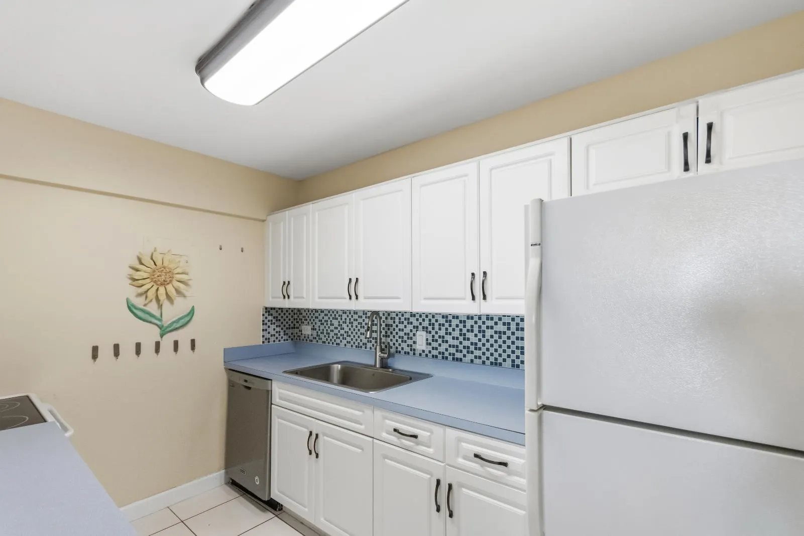 1200 MARINE Way #203
