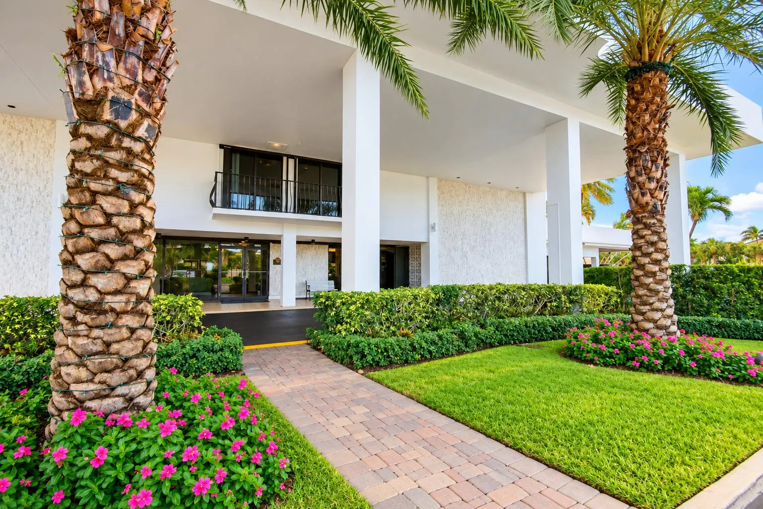 1200 MARINE Way #203