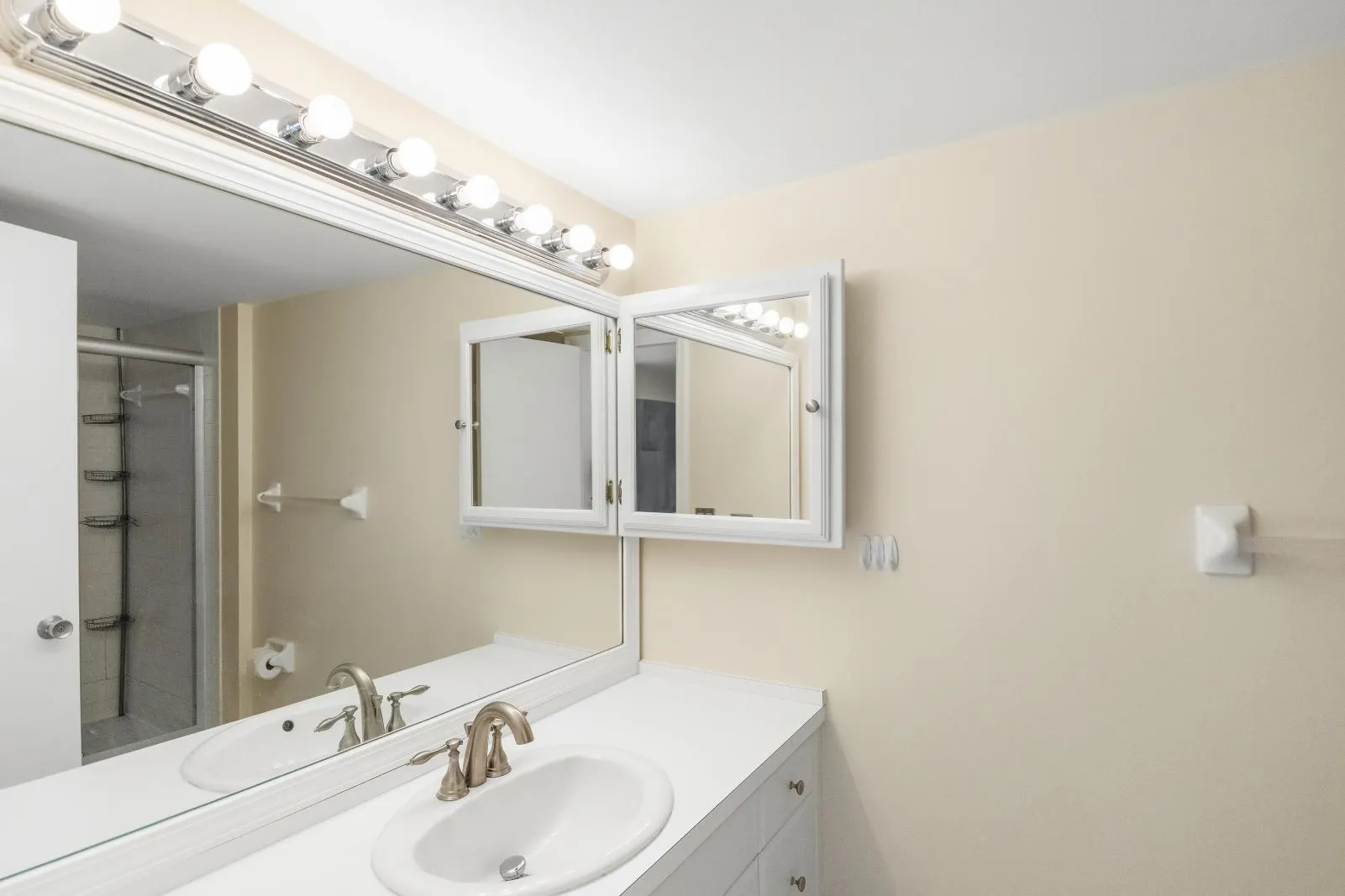 1200 MARINE Way #203