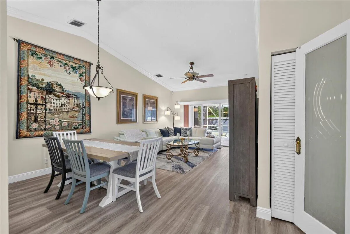 17 Sausalito Drive