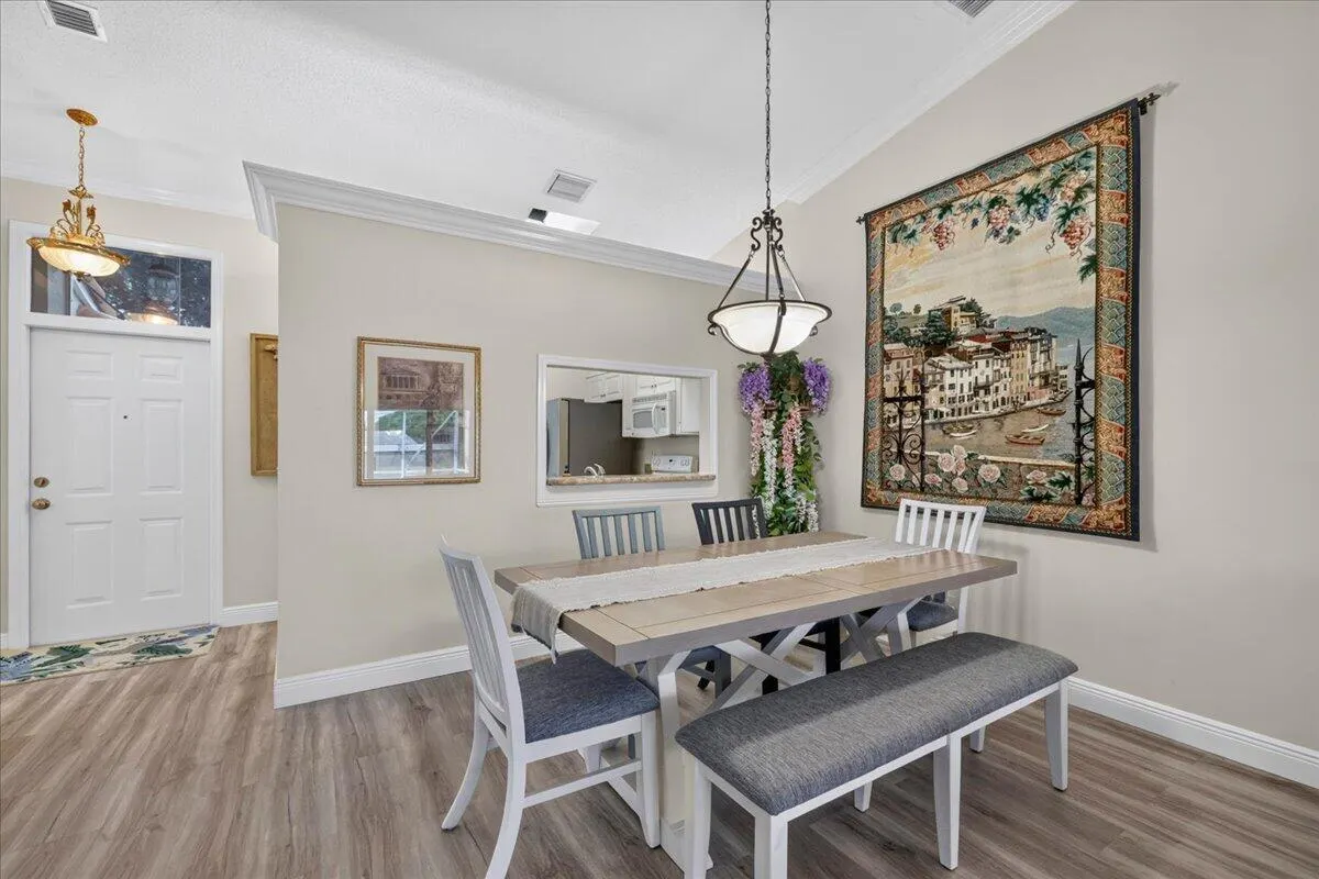 17 Sausalito Drive