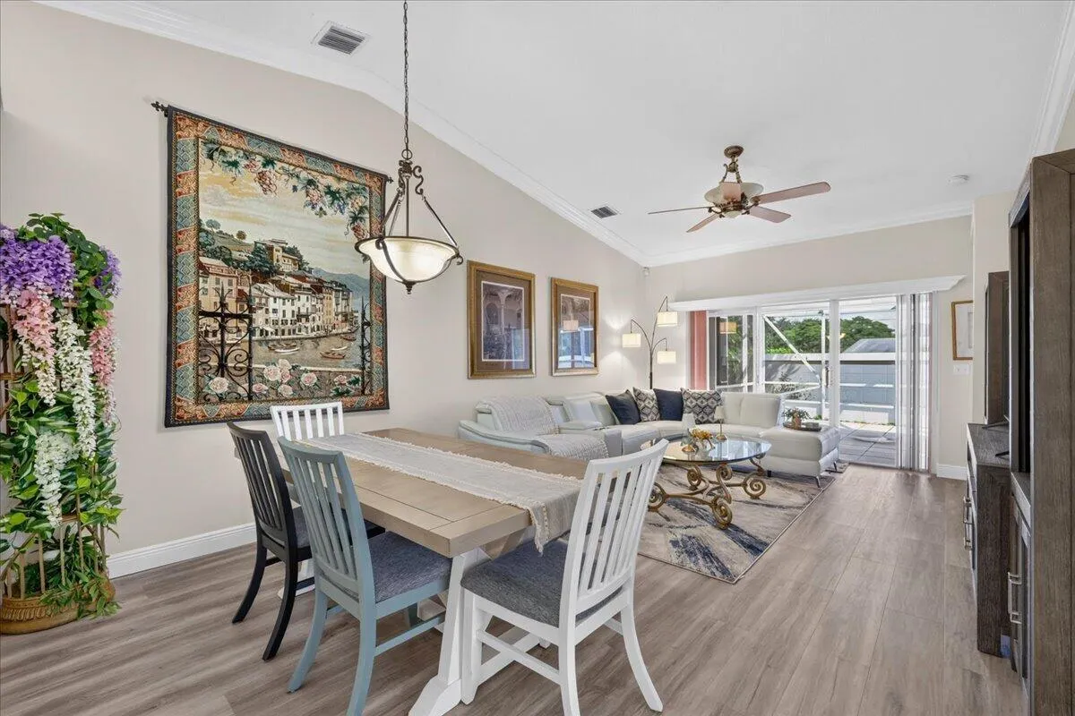 17 Sausalito Drive