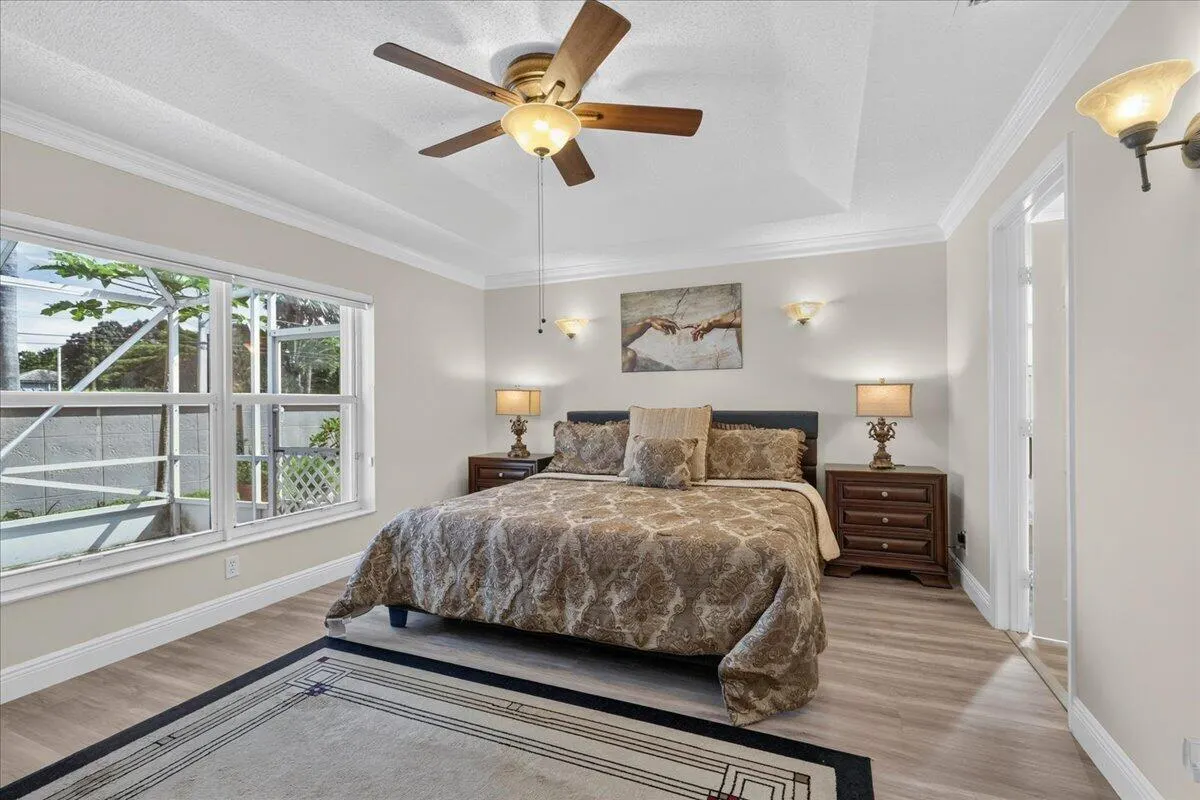 17 Sausalito Drive