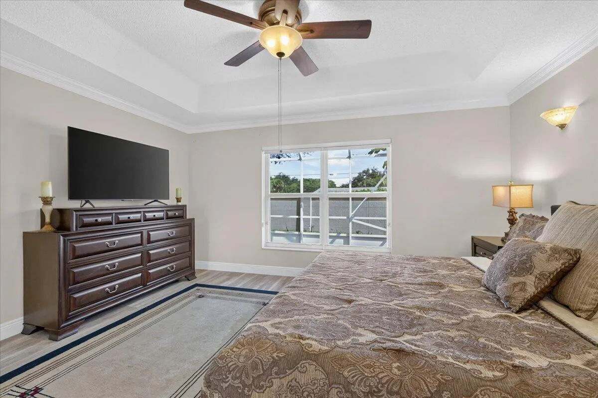 17 Sausalito Drive