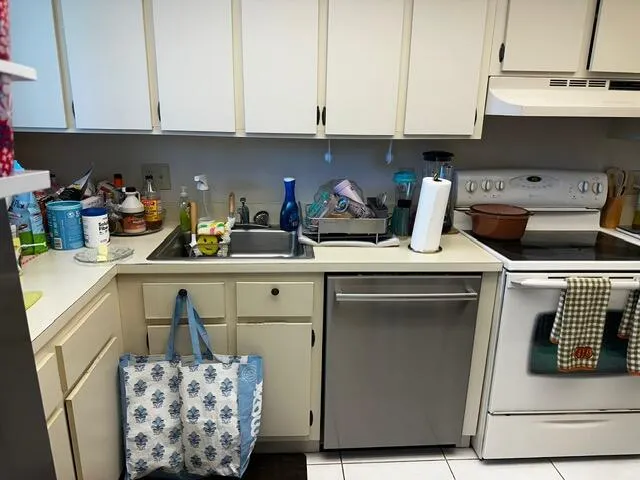 3186 VIA POINCIANA #306