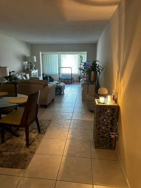 3186 VIA POINCIANA #306