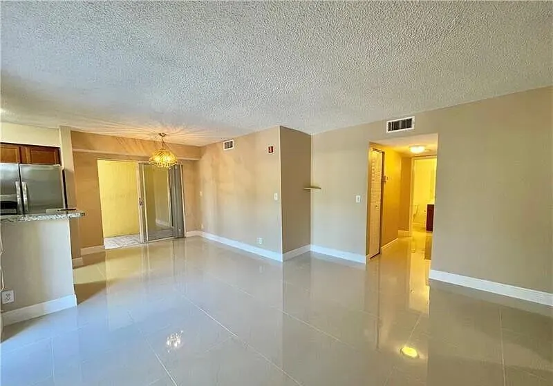 7660 WESTWOOD Drive #612