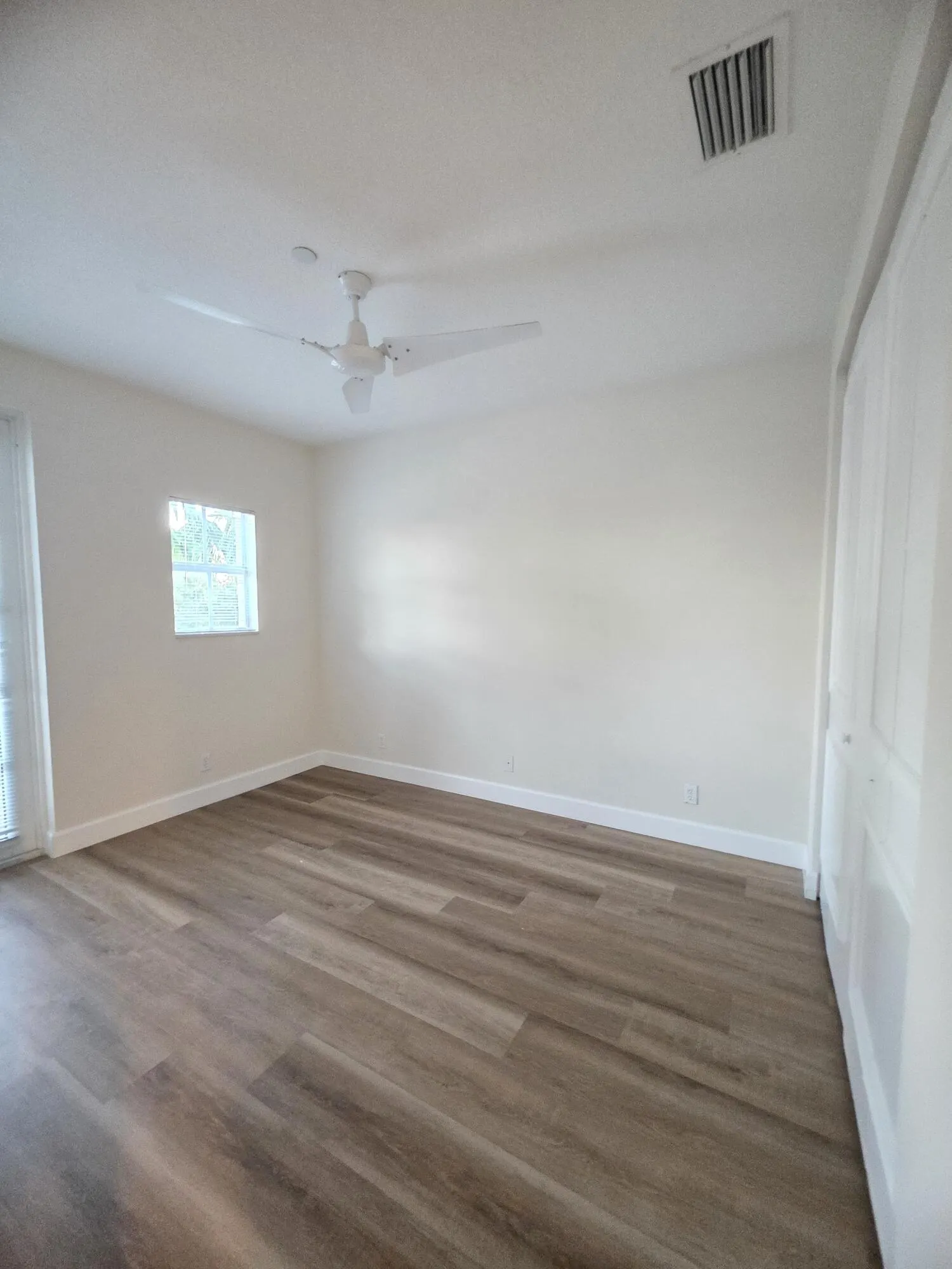 535 NE 69th Circle