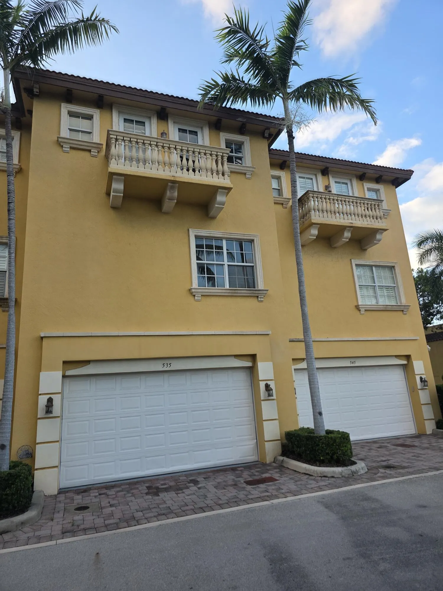 535 NE 69th Circle