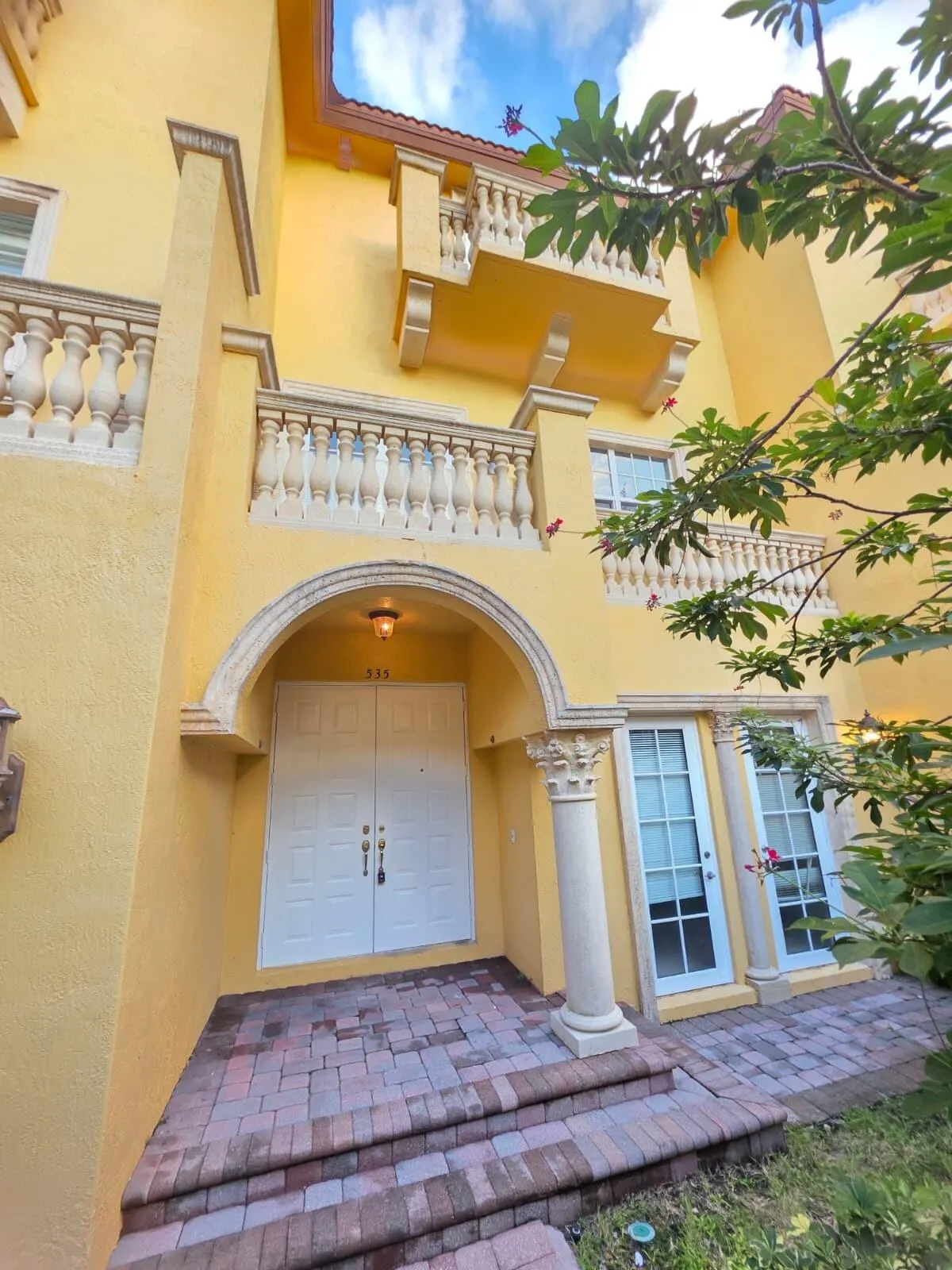 535 NE 69th Circle