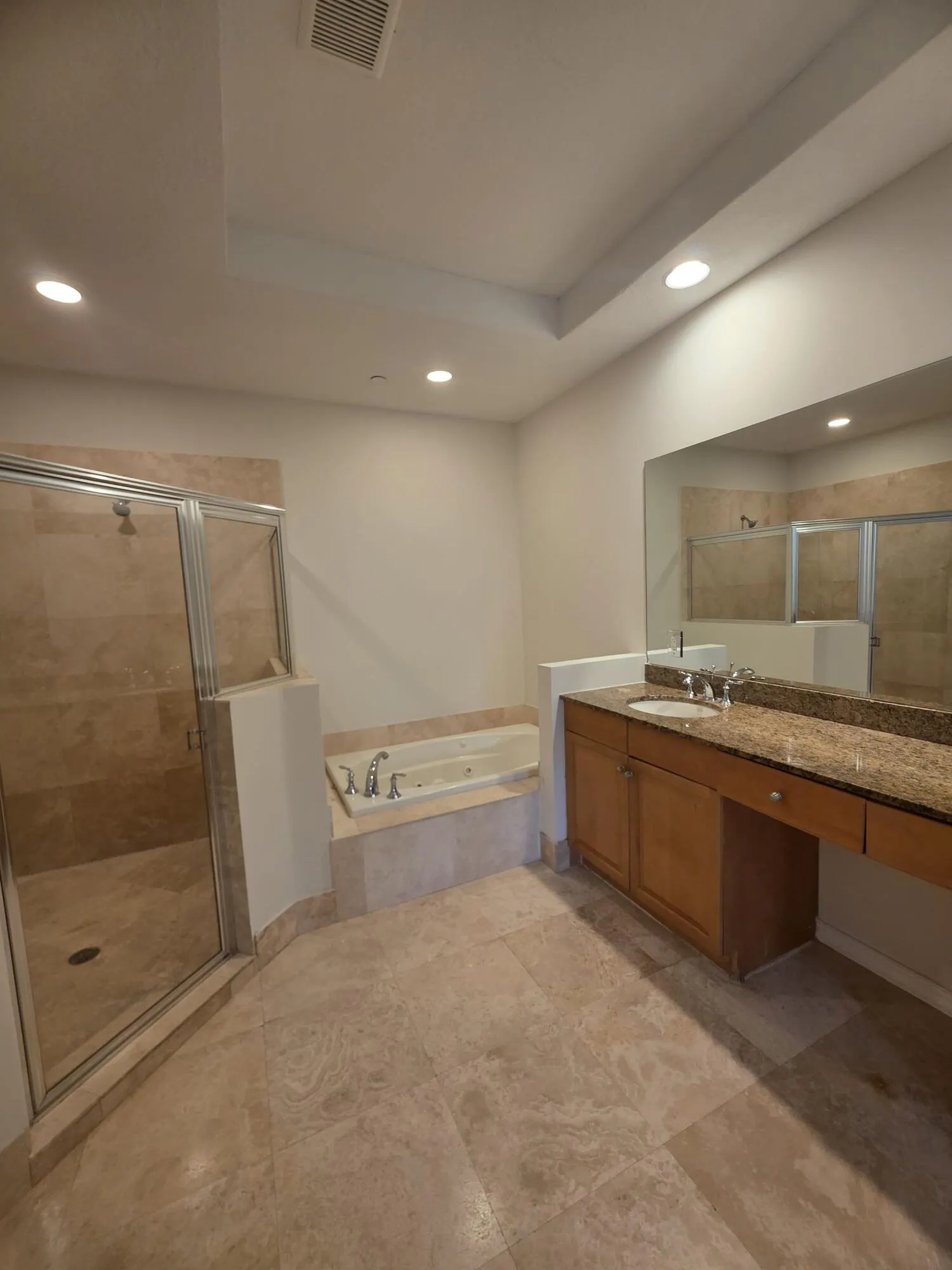 535 NE 69th Circle
