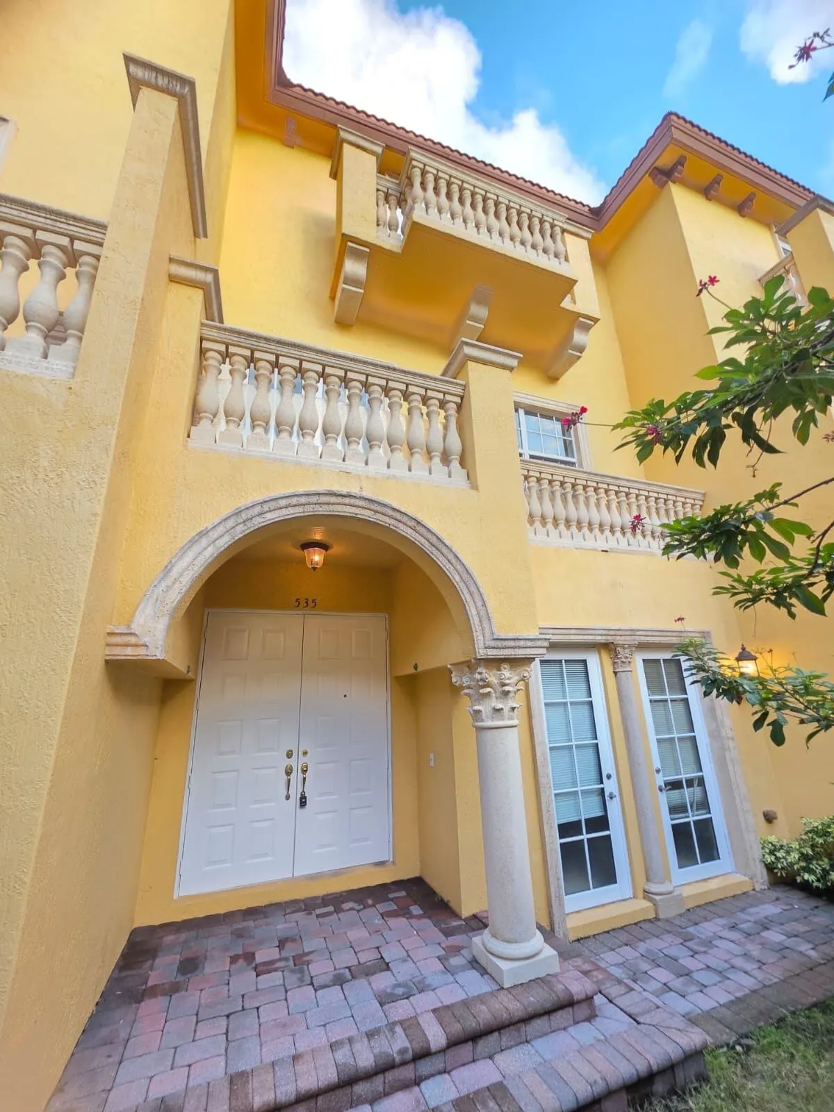 535 NE 69th Circle