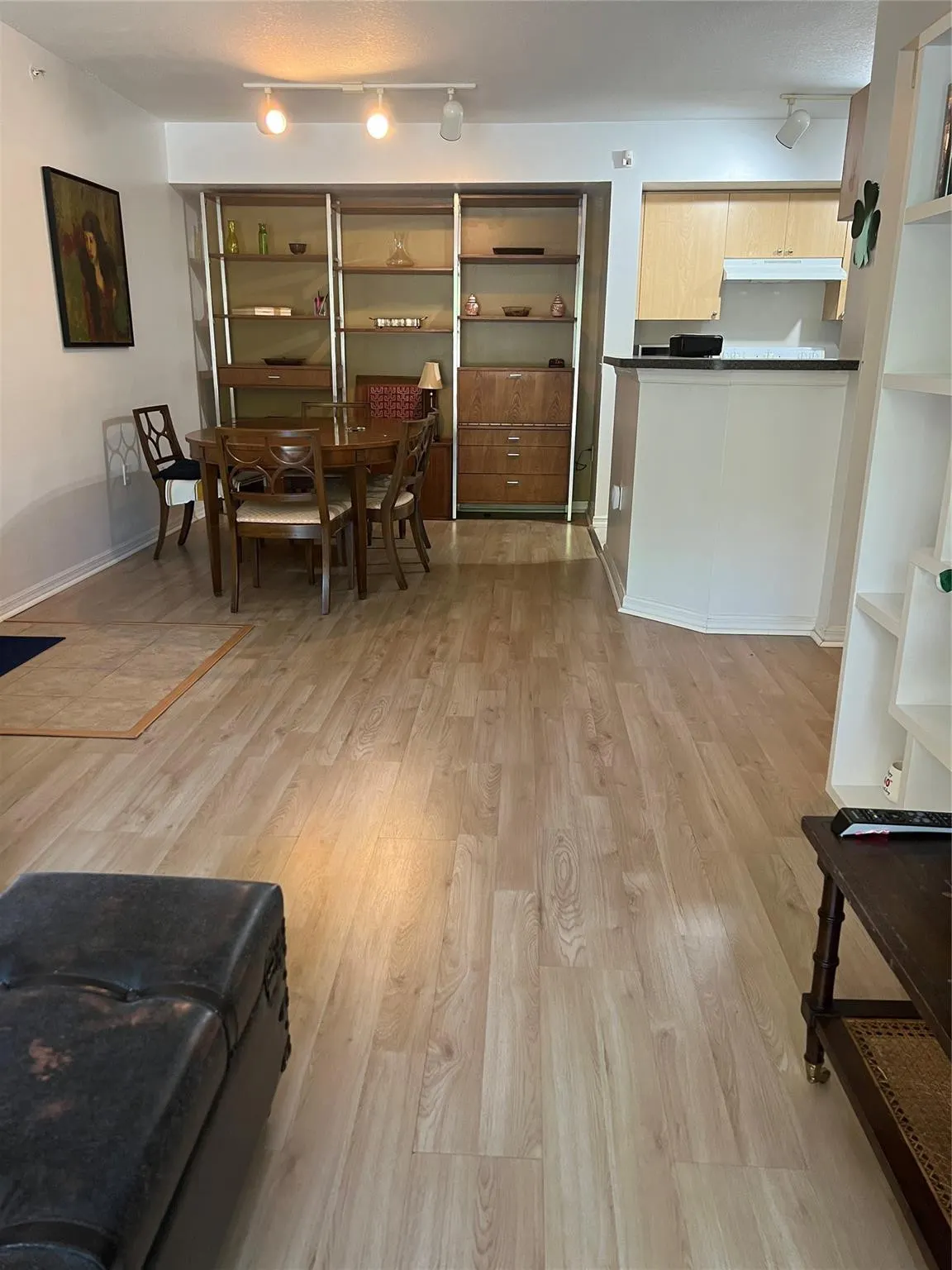 903 VILLA Circle #903