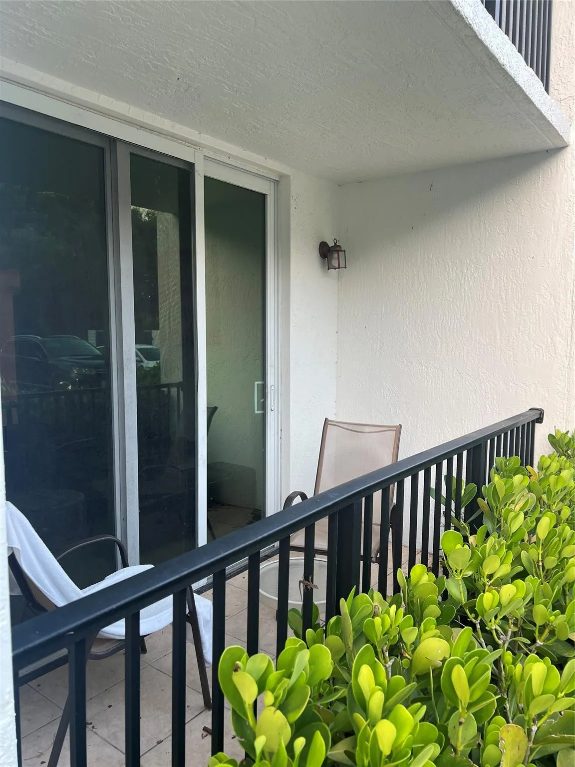903 VILLA Circle #903
