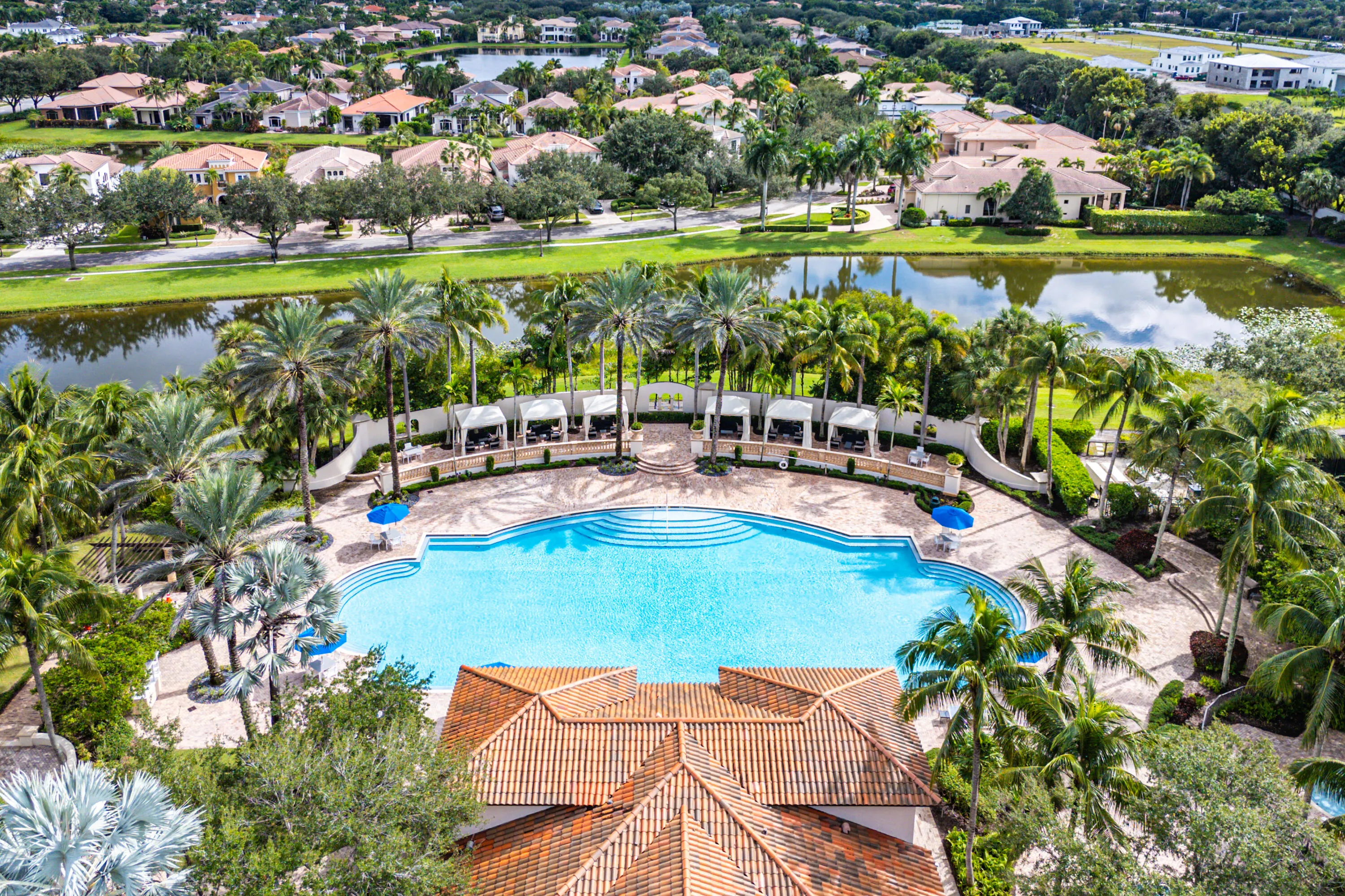 17963 LAKE AZURE Way