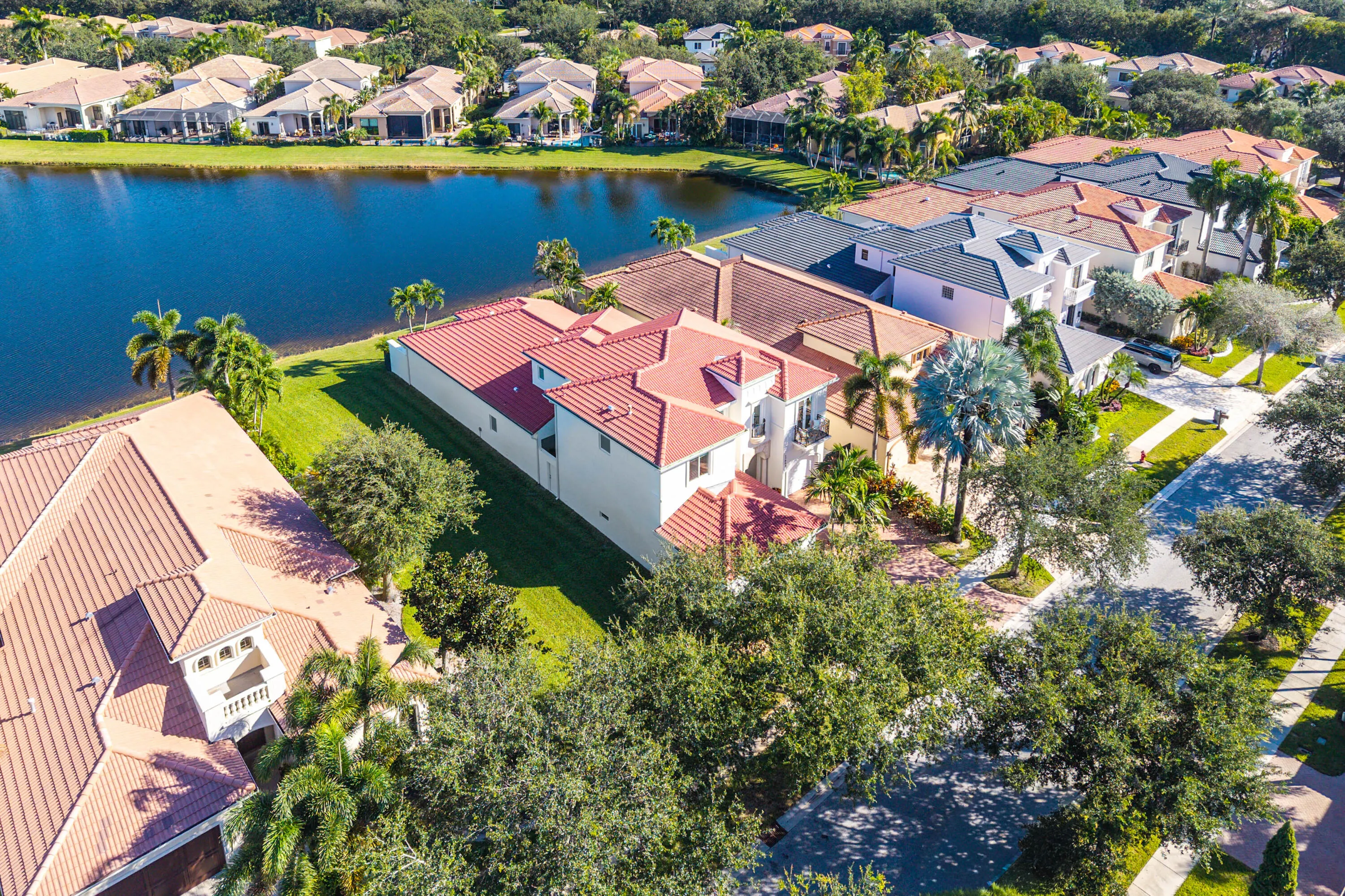 17963 LAKE AZURE Way