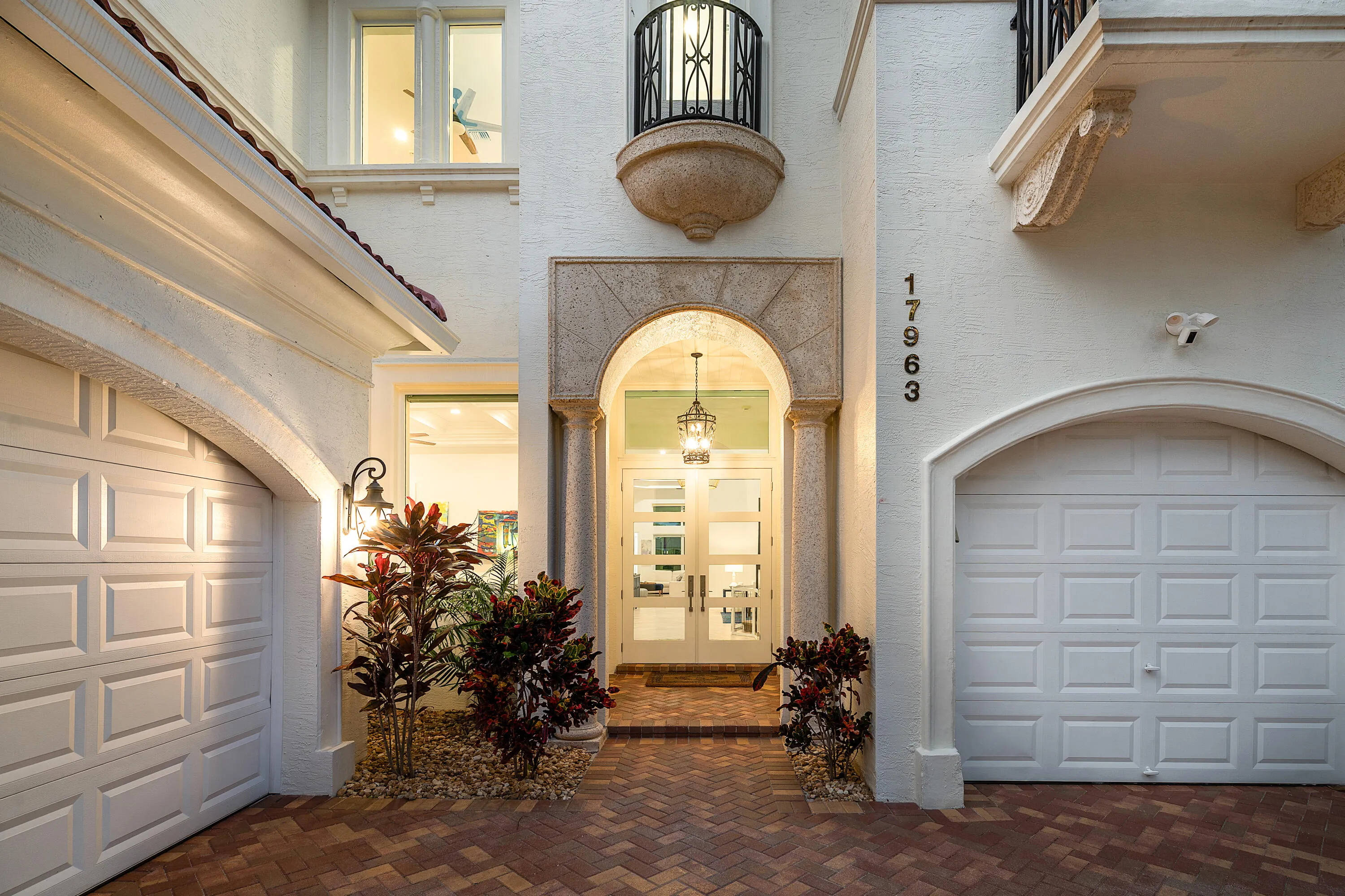 17963 LAKE AZURE Way