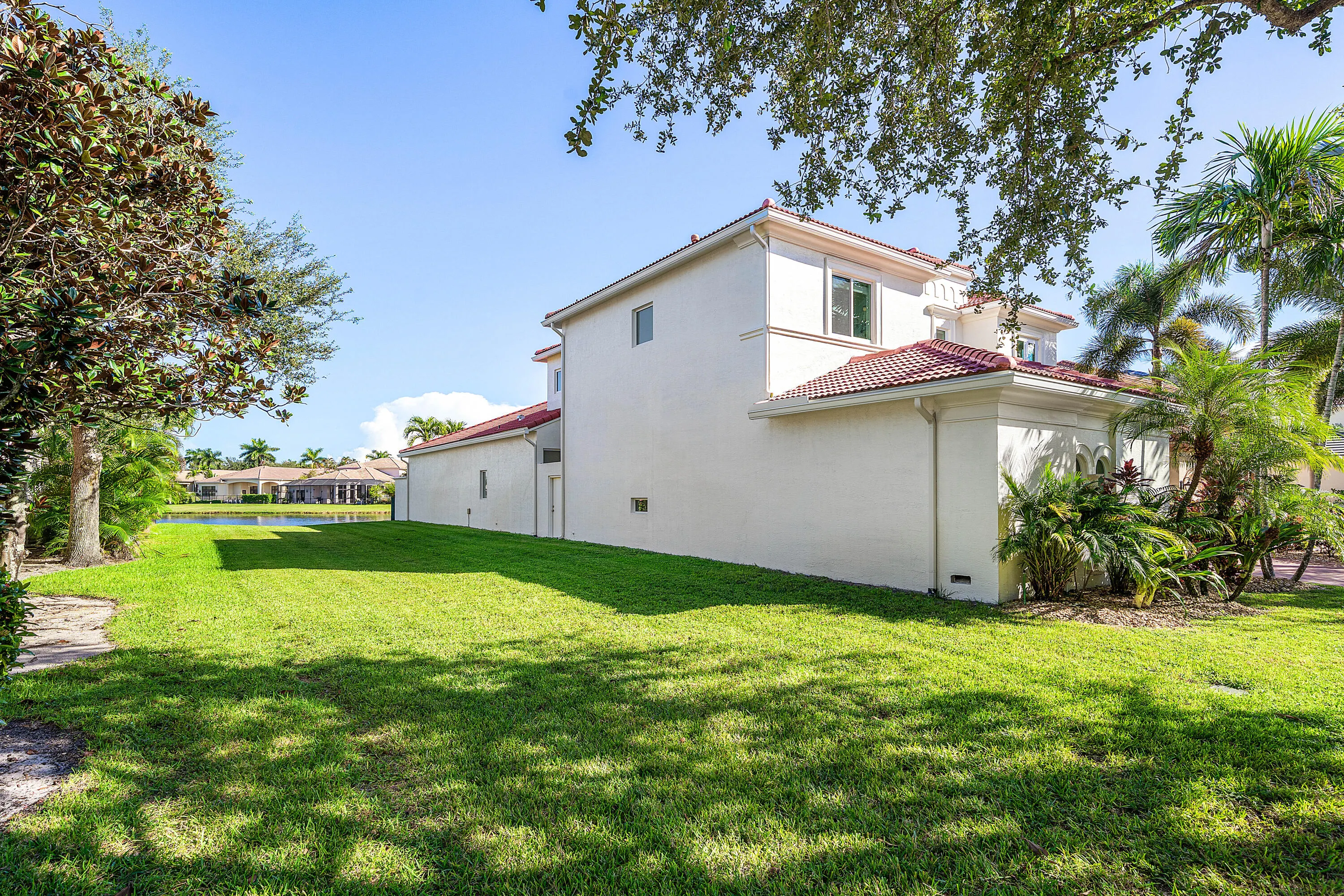 17963 LAKE AZURE Way