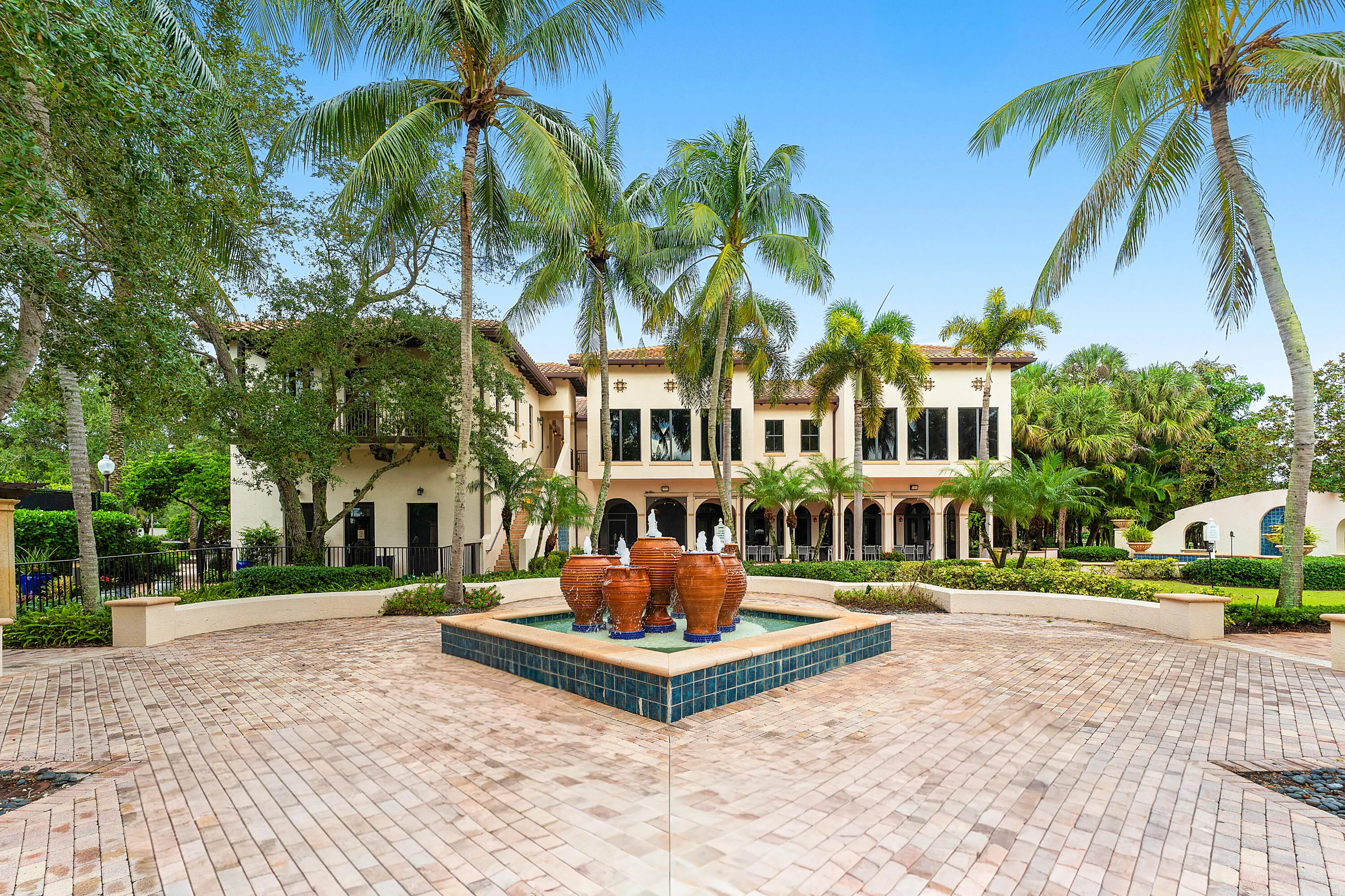 17963 LAKE AZURE Way