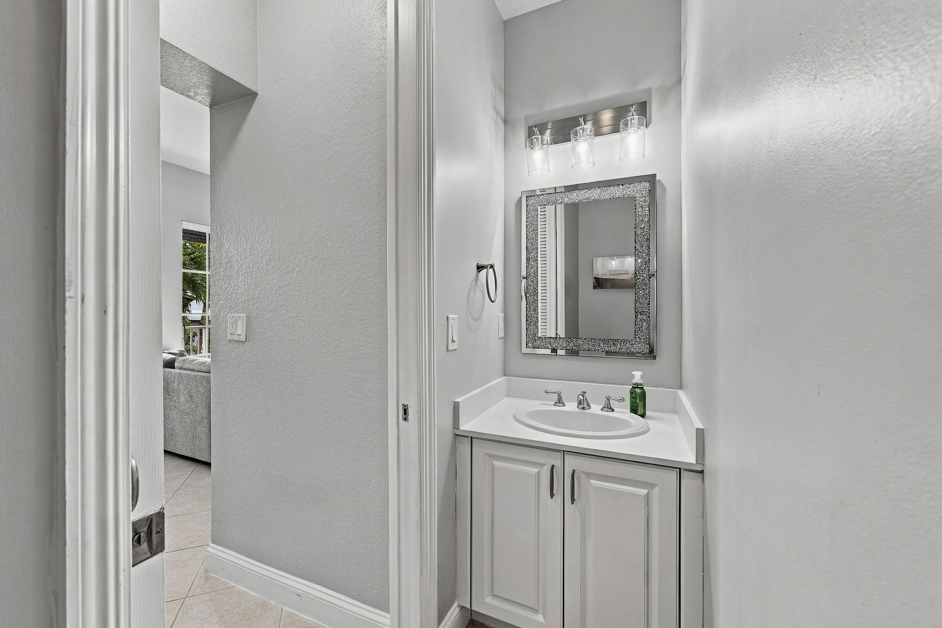 536 NE 7th Avenue #Unit 2
