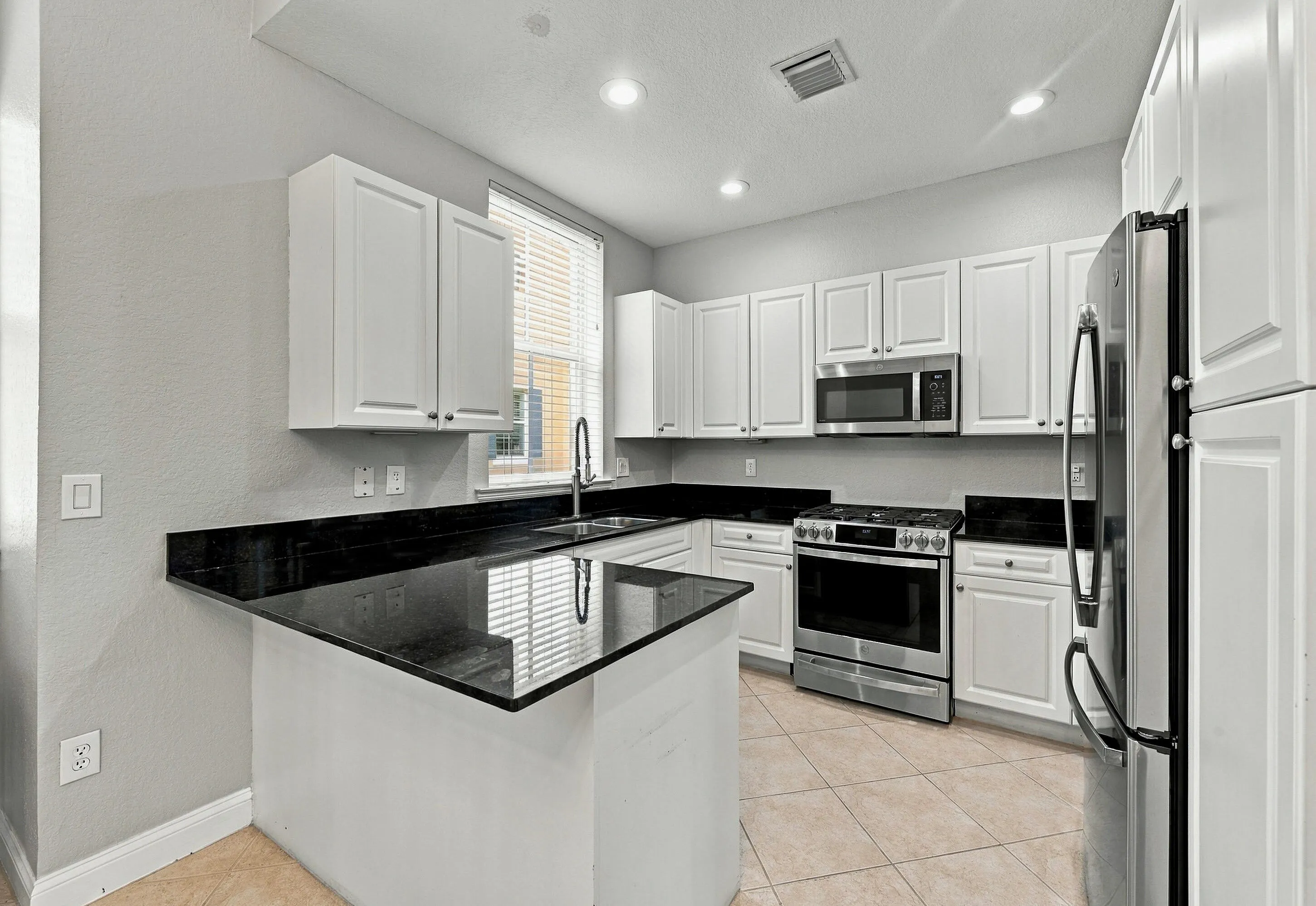 536 NE 7th Avenue #Unit 2