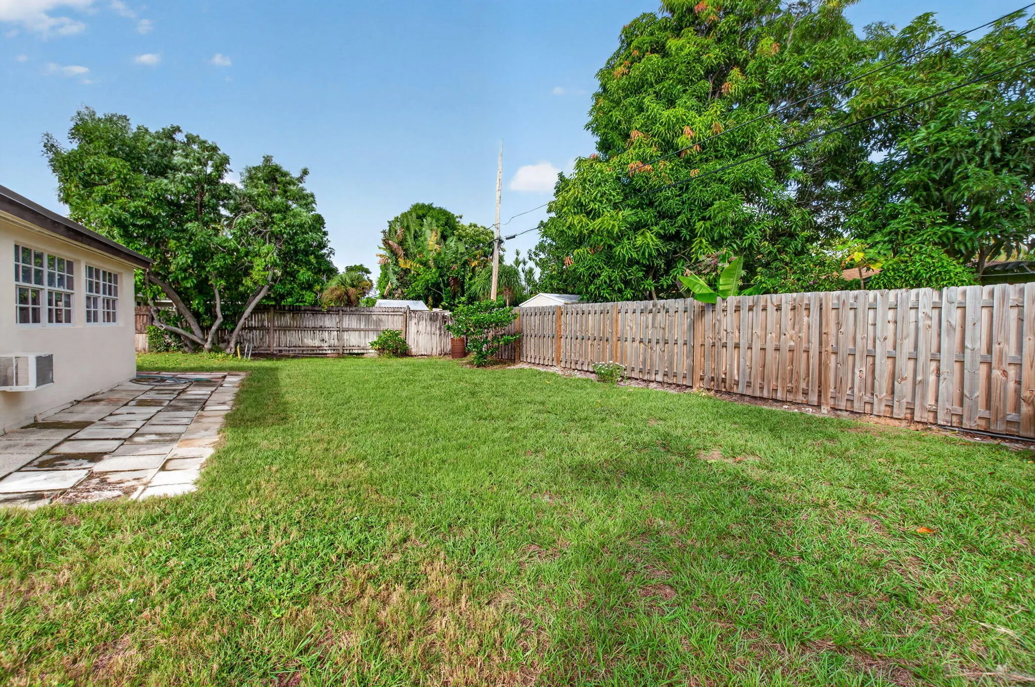 161 SE 28TH Avenue