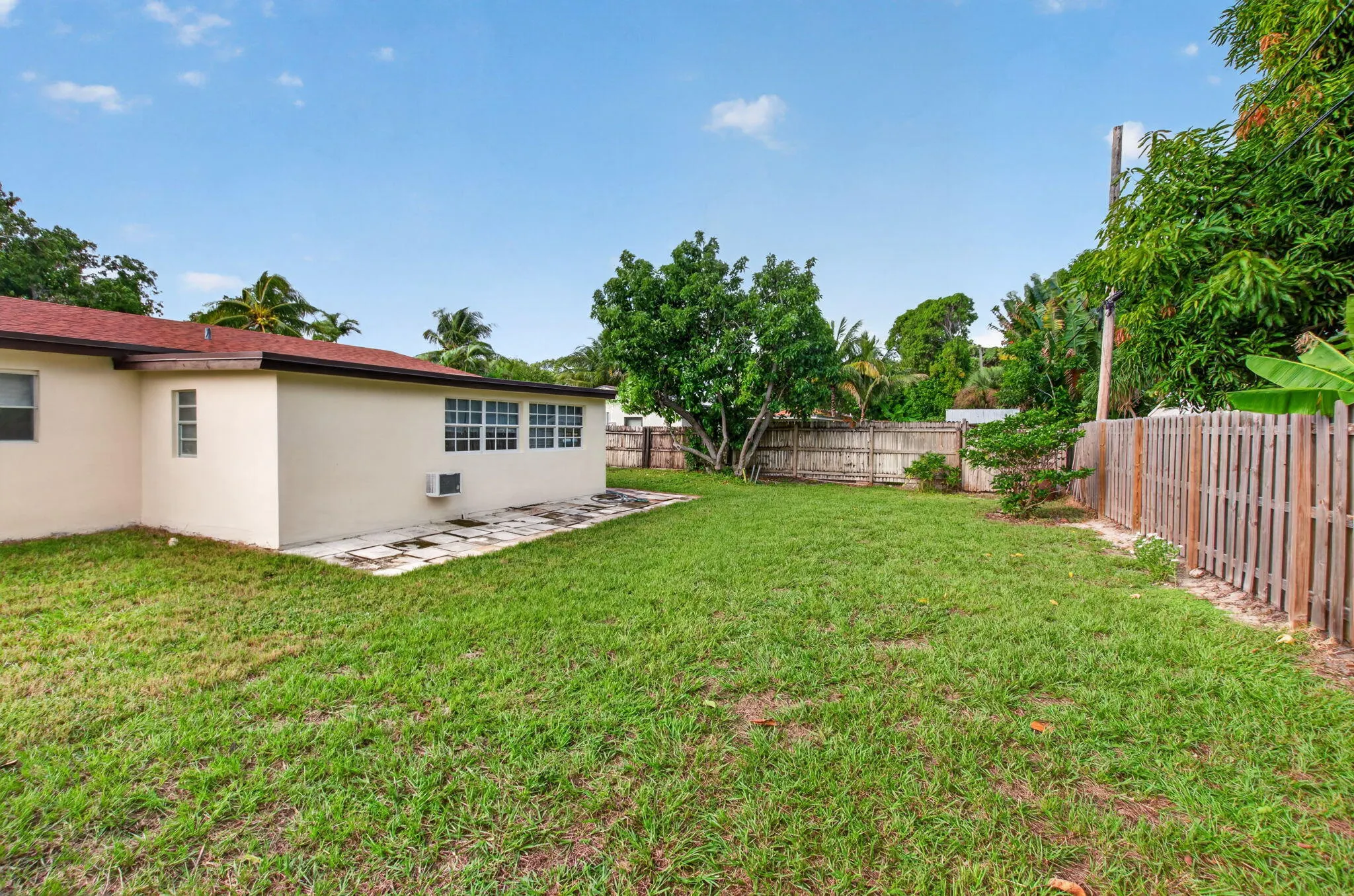 161 SE 28TH Avenue