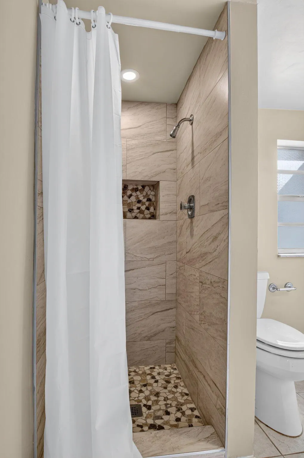 161 SE 28TH Avenue