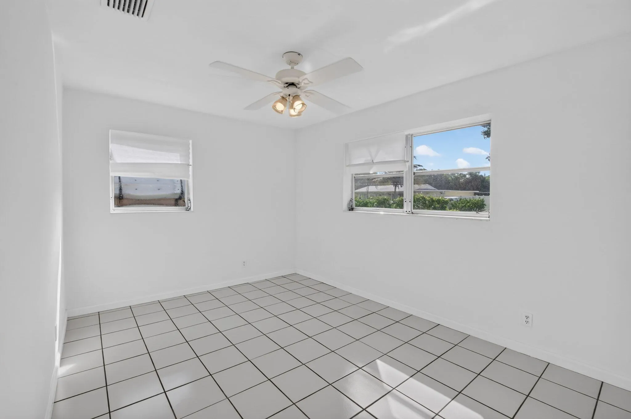 161 SE 28TH Avenue