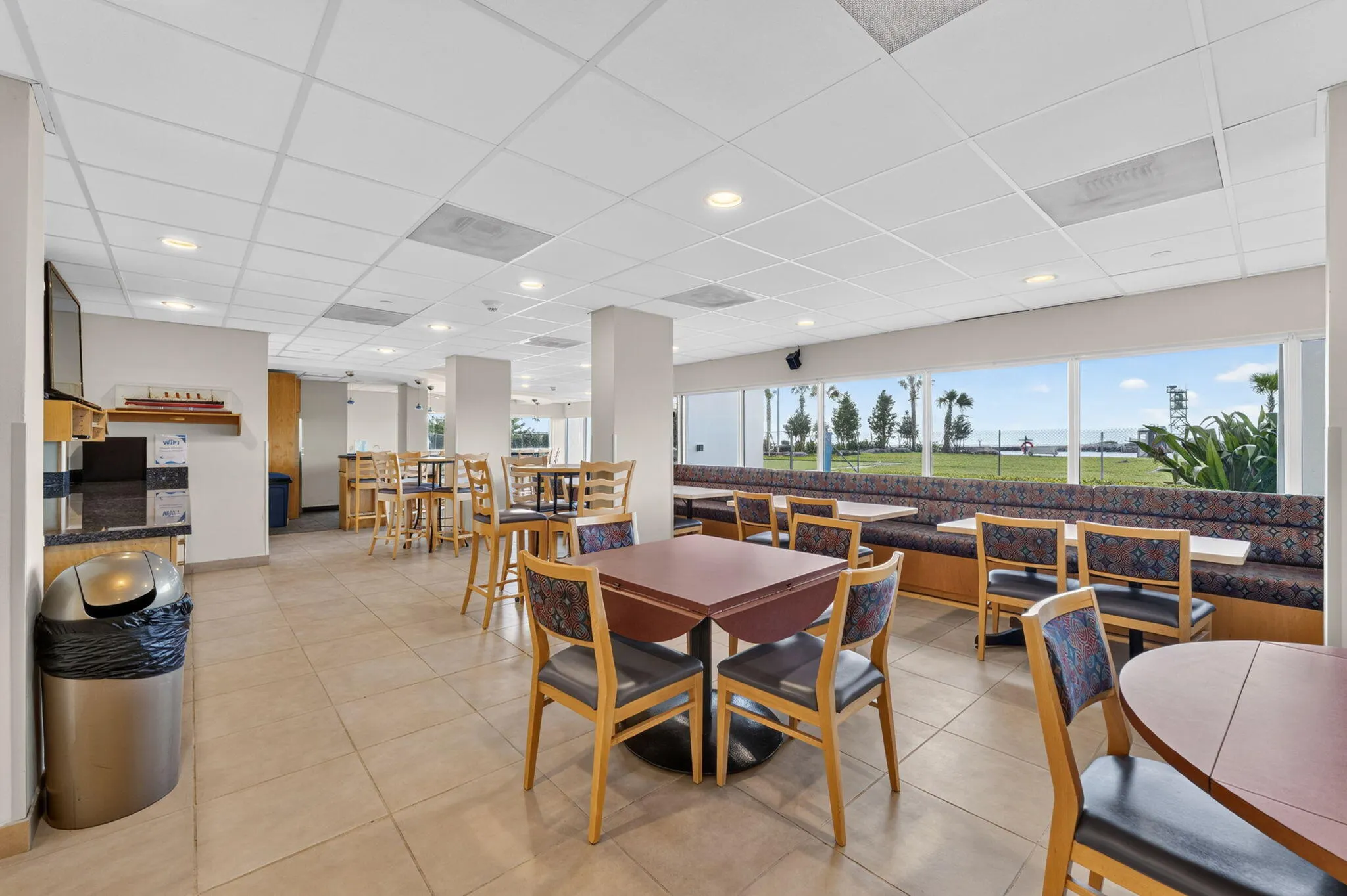 2100 S Ocean Drive #15E