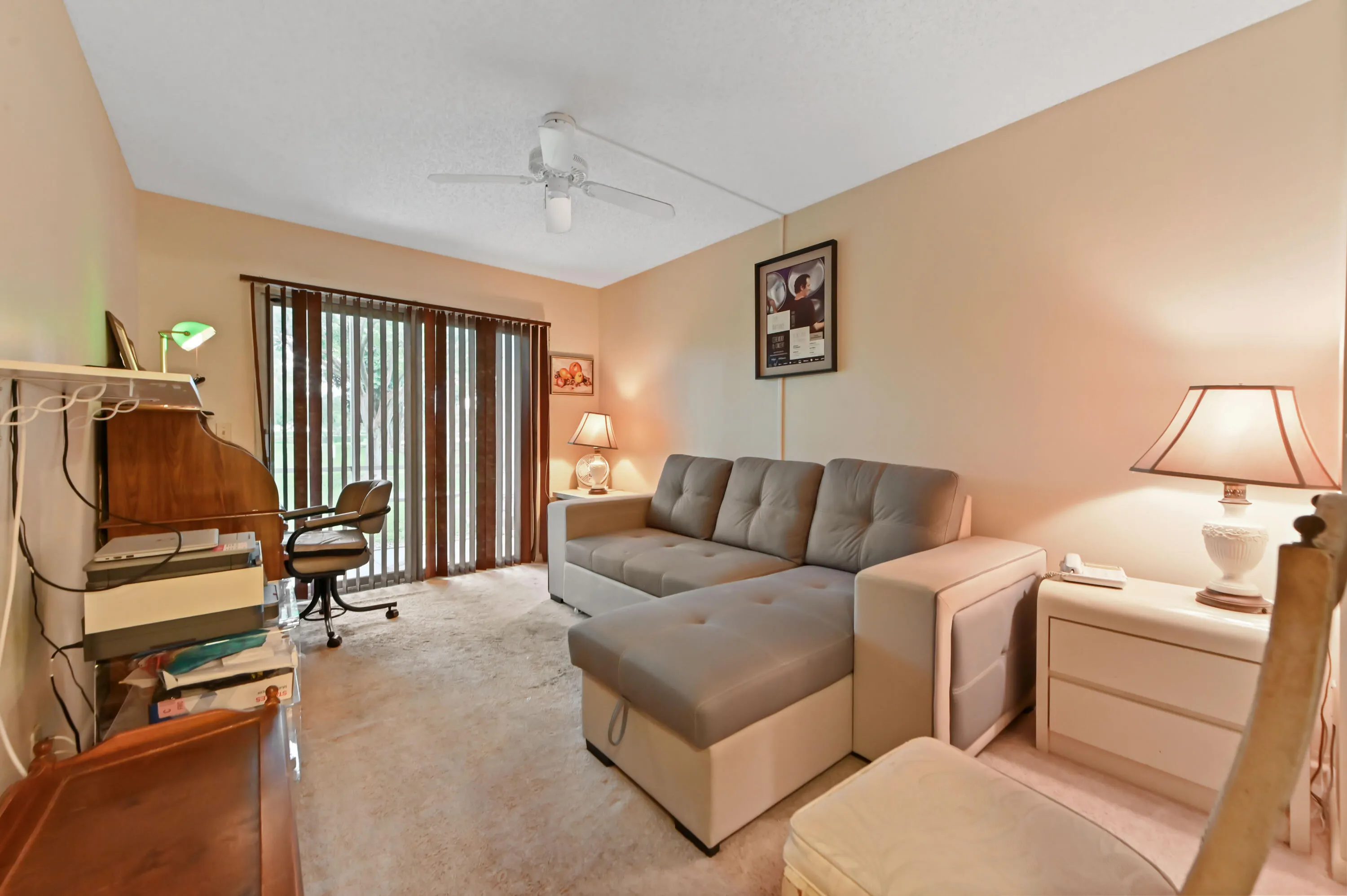 1052 Rexford C