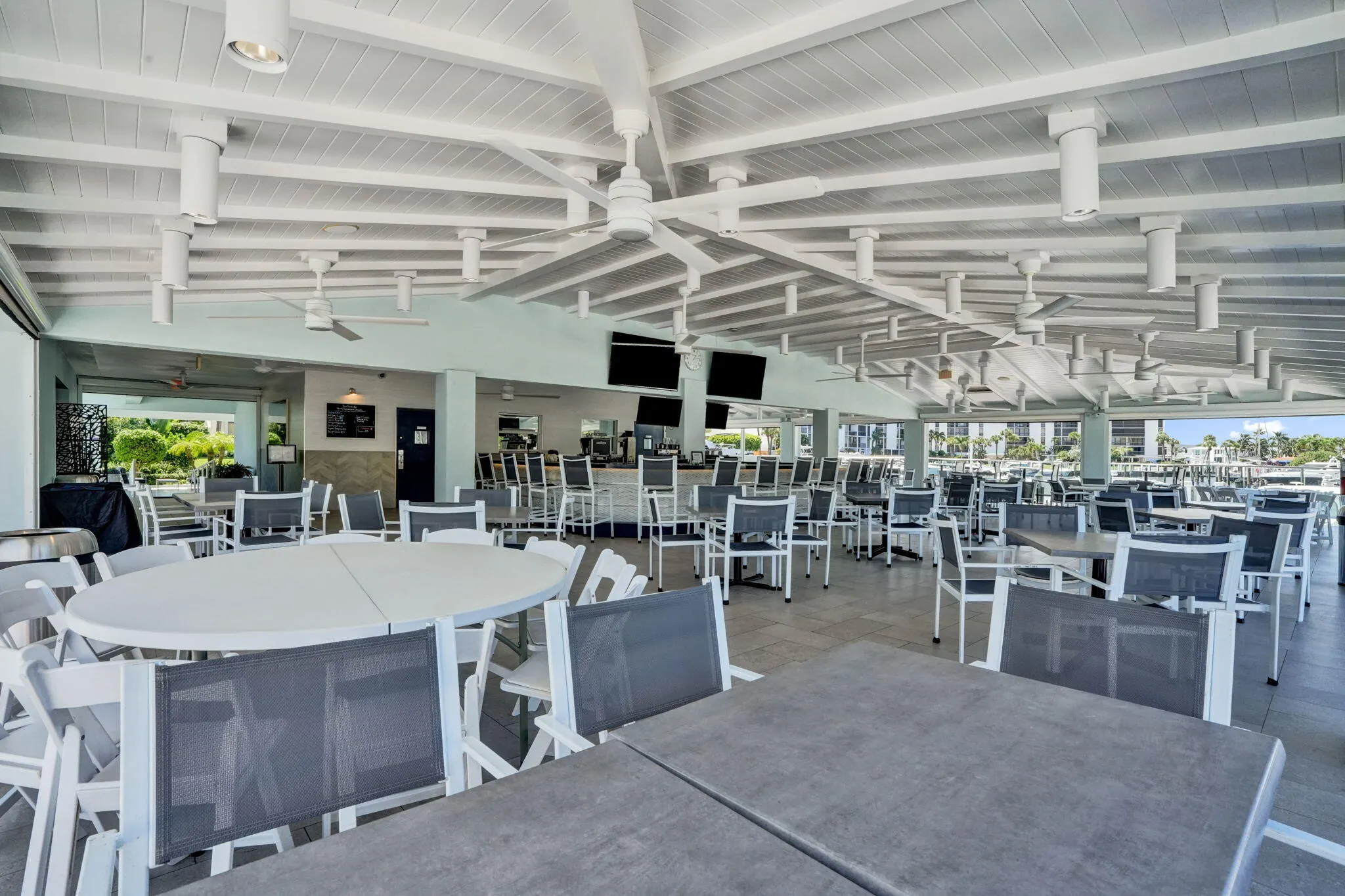 2687 N Ocean Boulevard #601