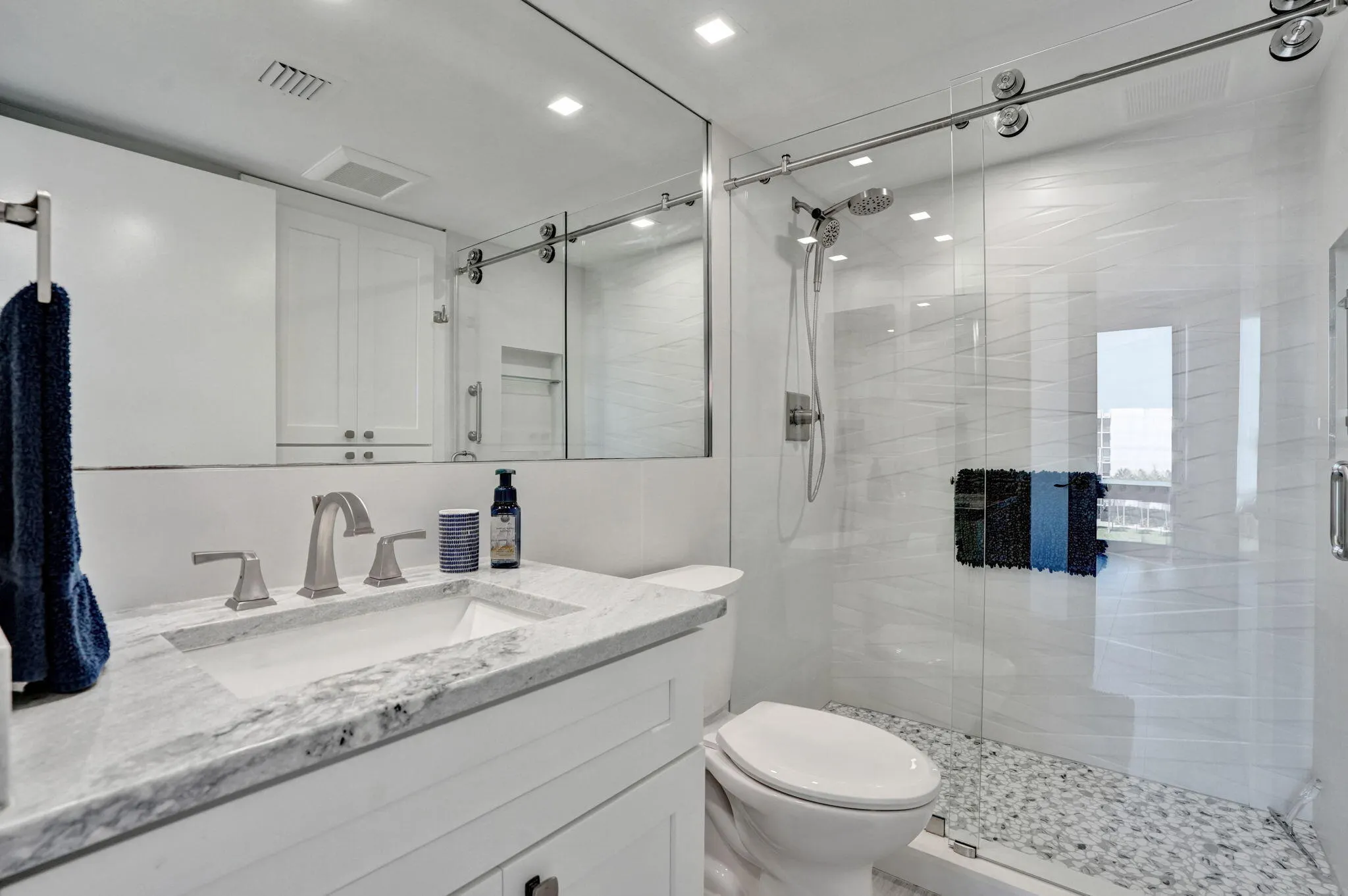 2687 N Ocean Boulevard #601
