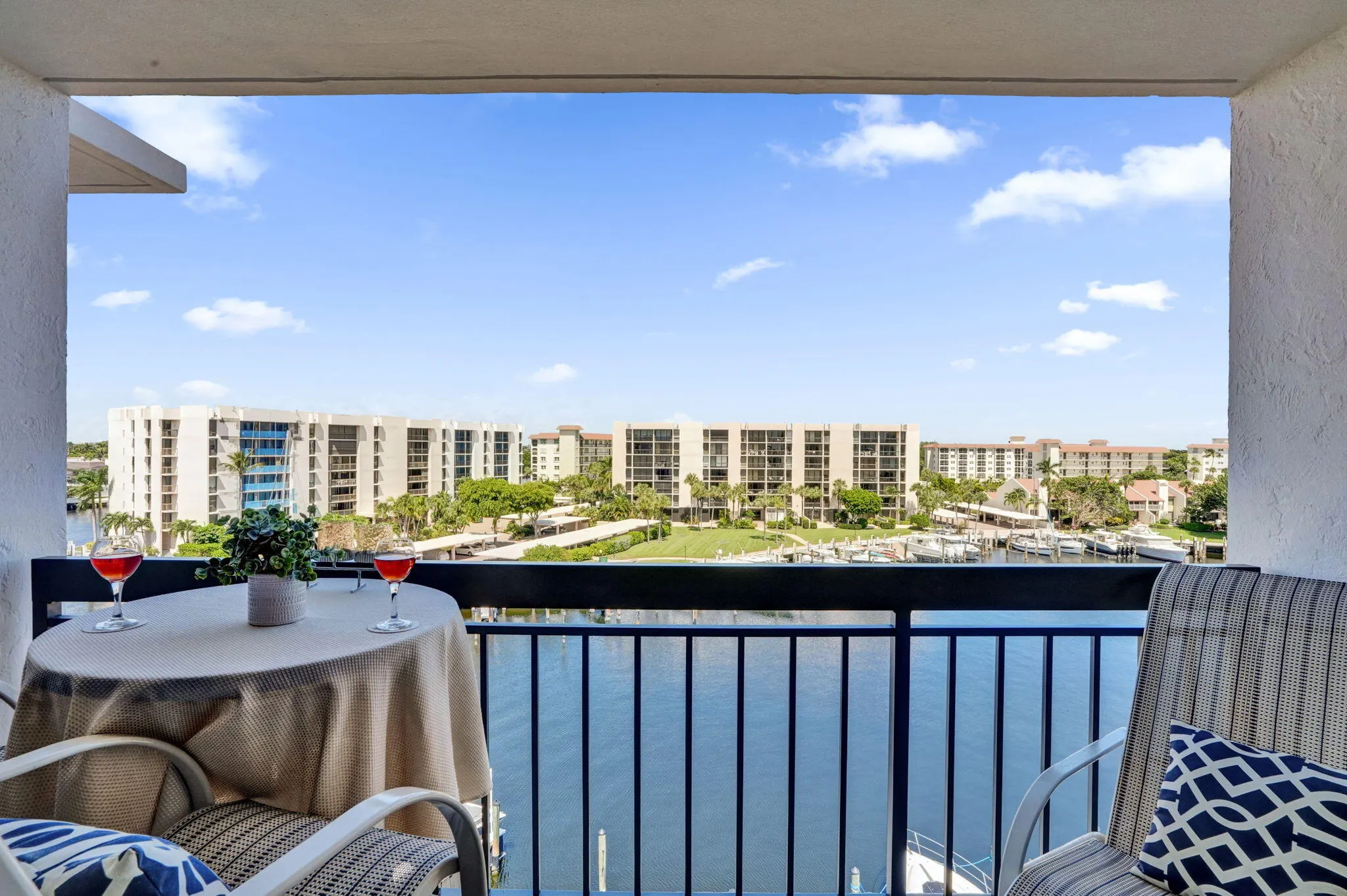 2687 N Ocean Boulevard #601