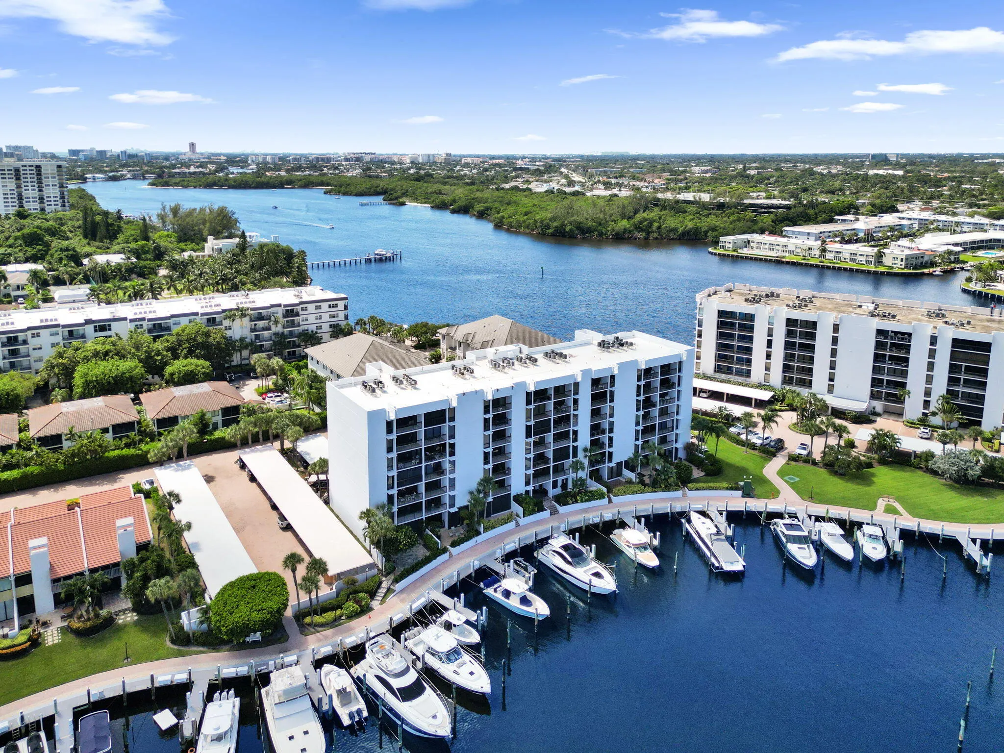 2687 N Ocean Boulevard #601