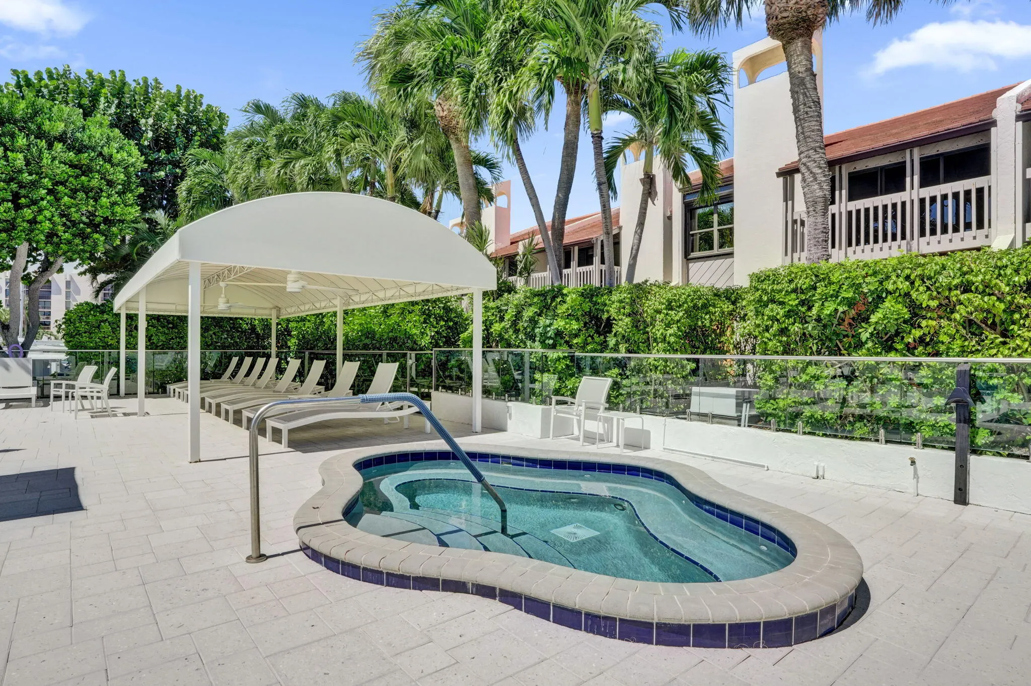 2687 N Ocean Boulevard #601