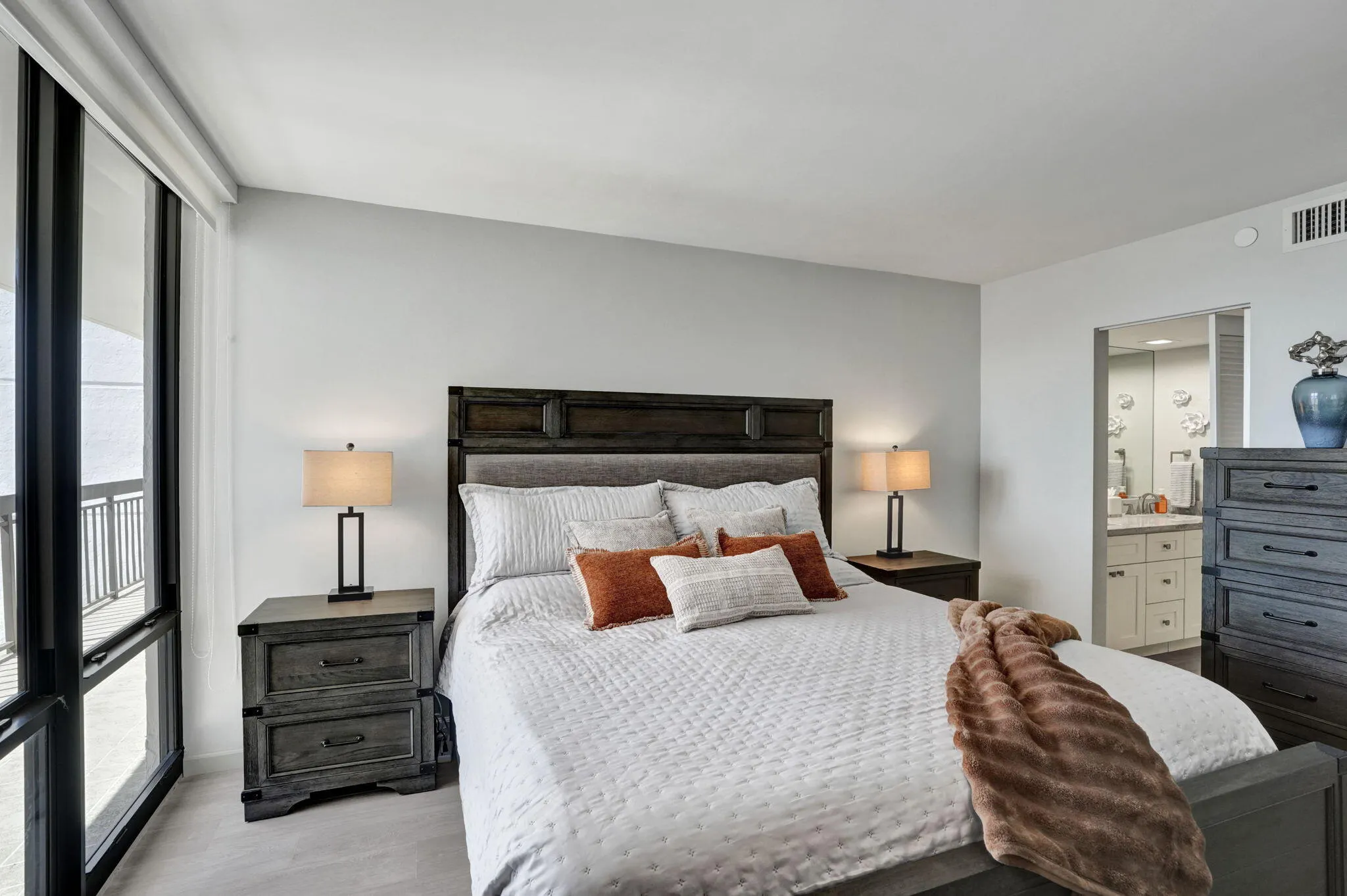 2687 N Ocean Boulevard #601