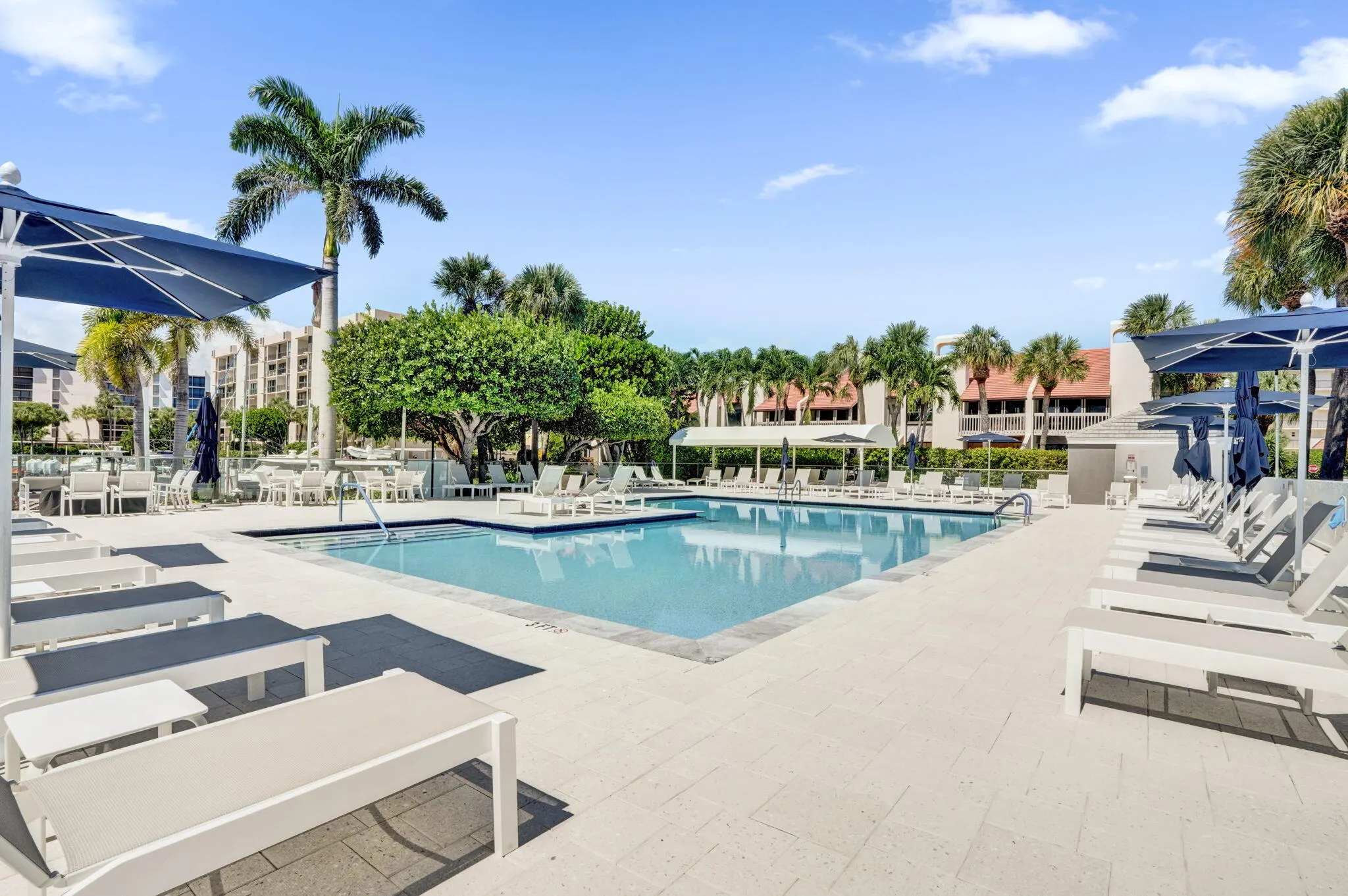 2687 N Ocean Boulevard #601