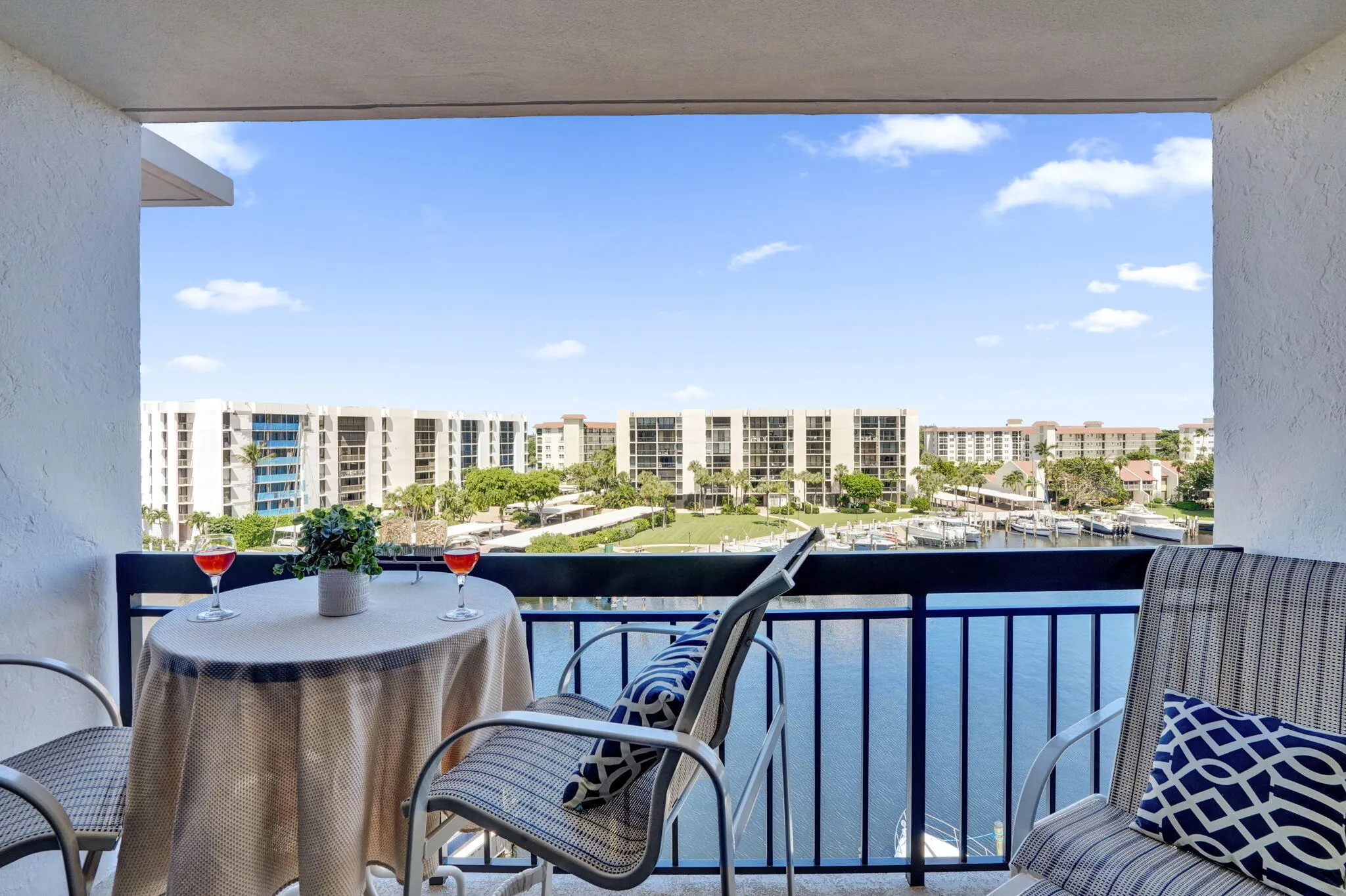 2687 N Ocean Boulevard #601