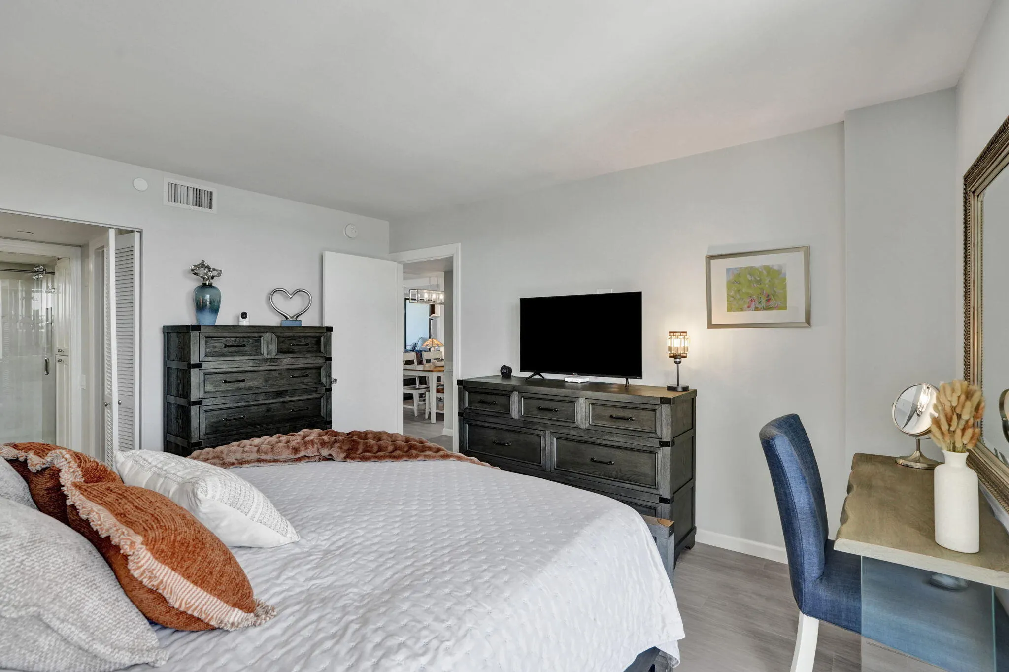 2687 N Ocean Boulevard #601