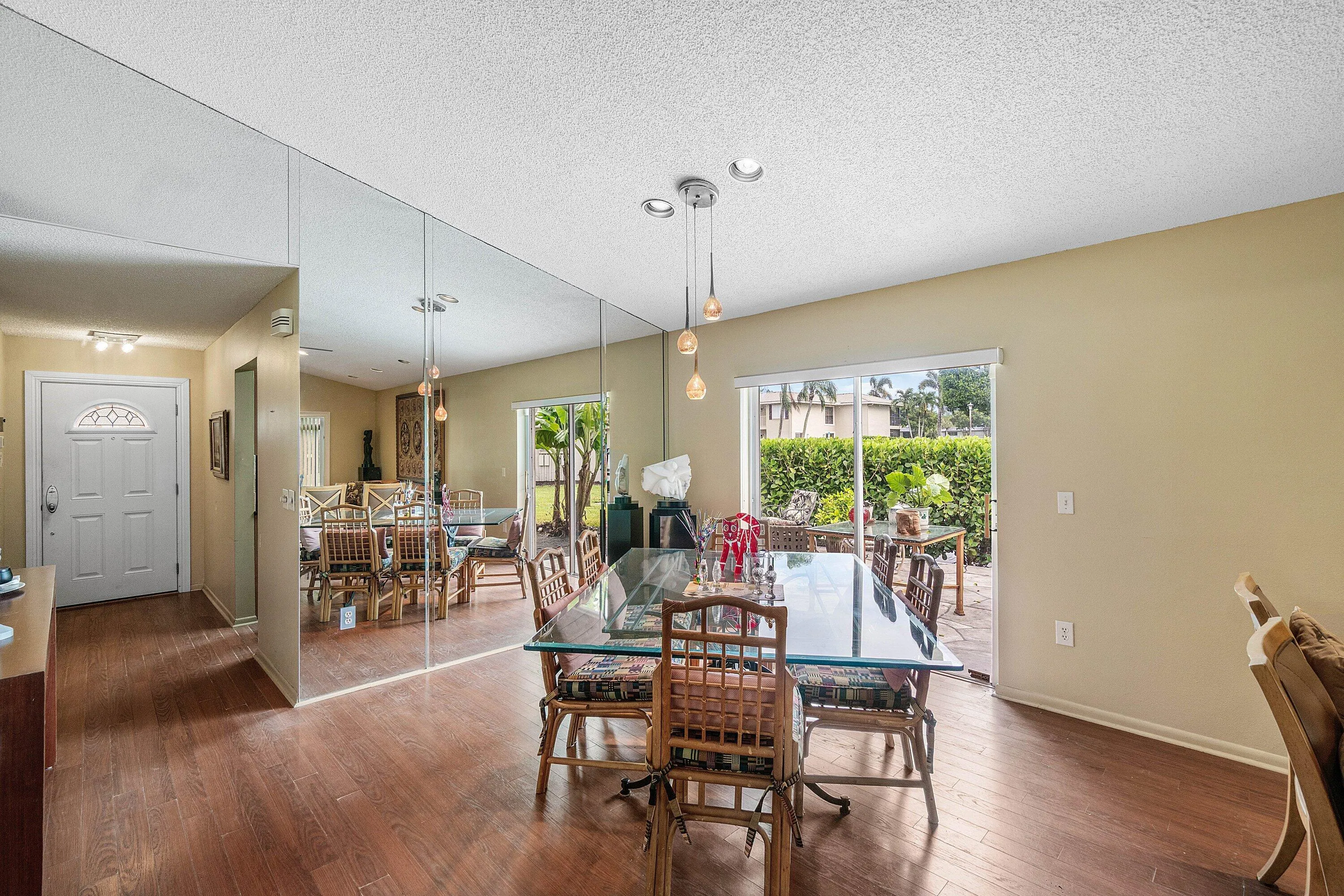 22 STRATFORD Drive E #22A