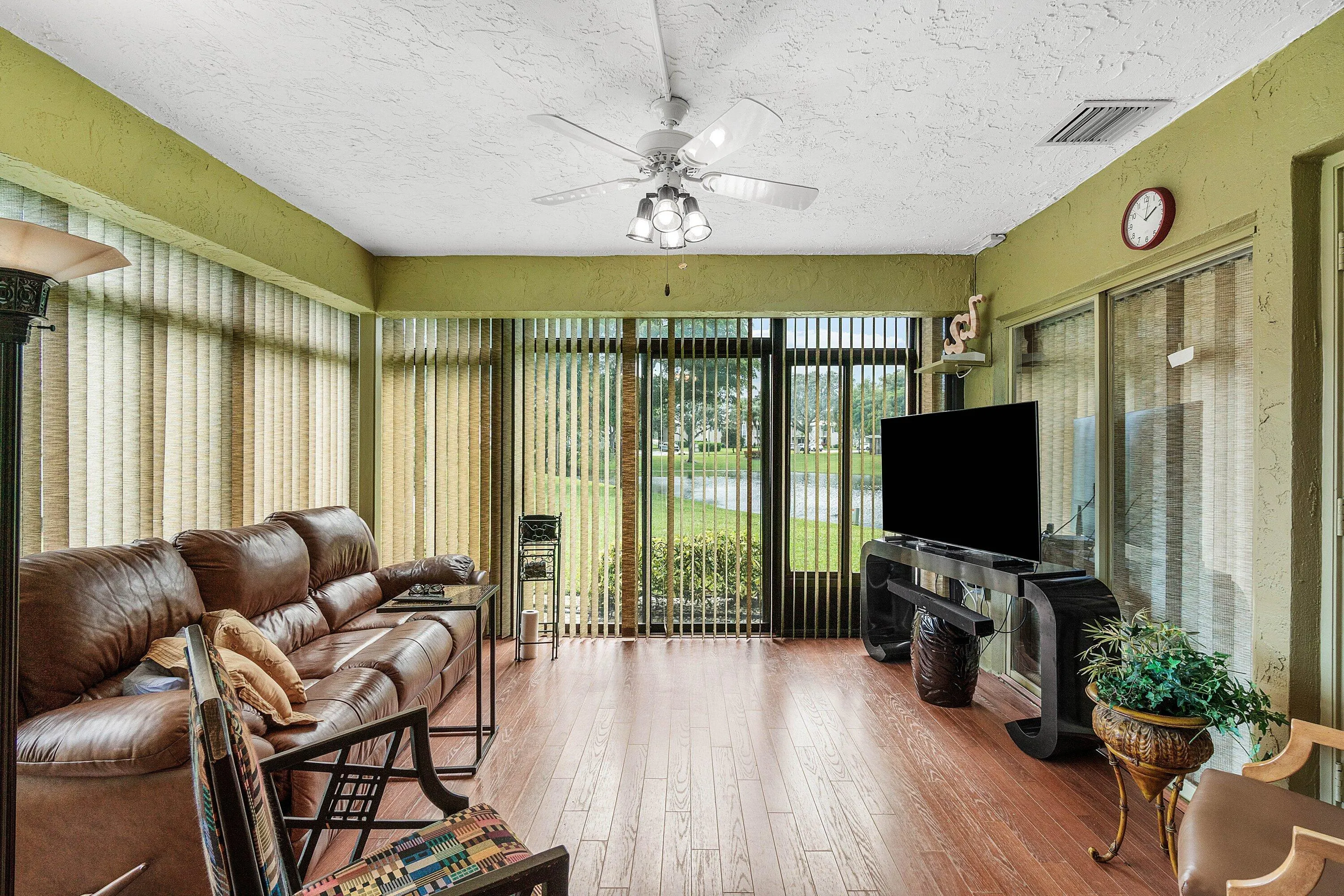 22 STRATFORD Drive E #22A