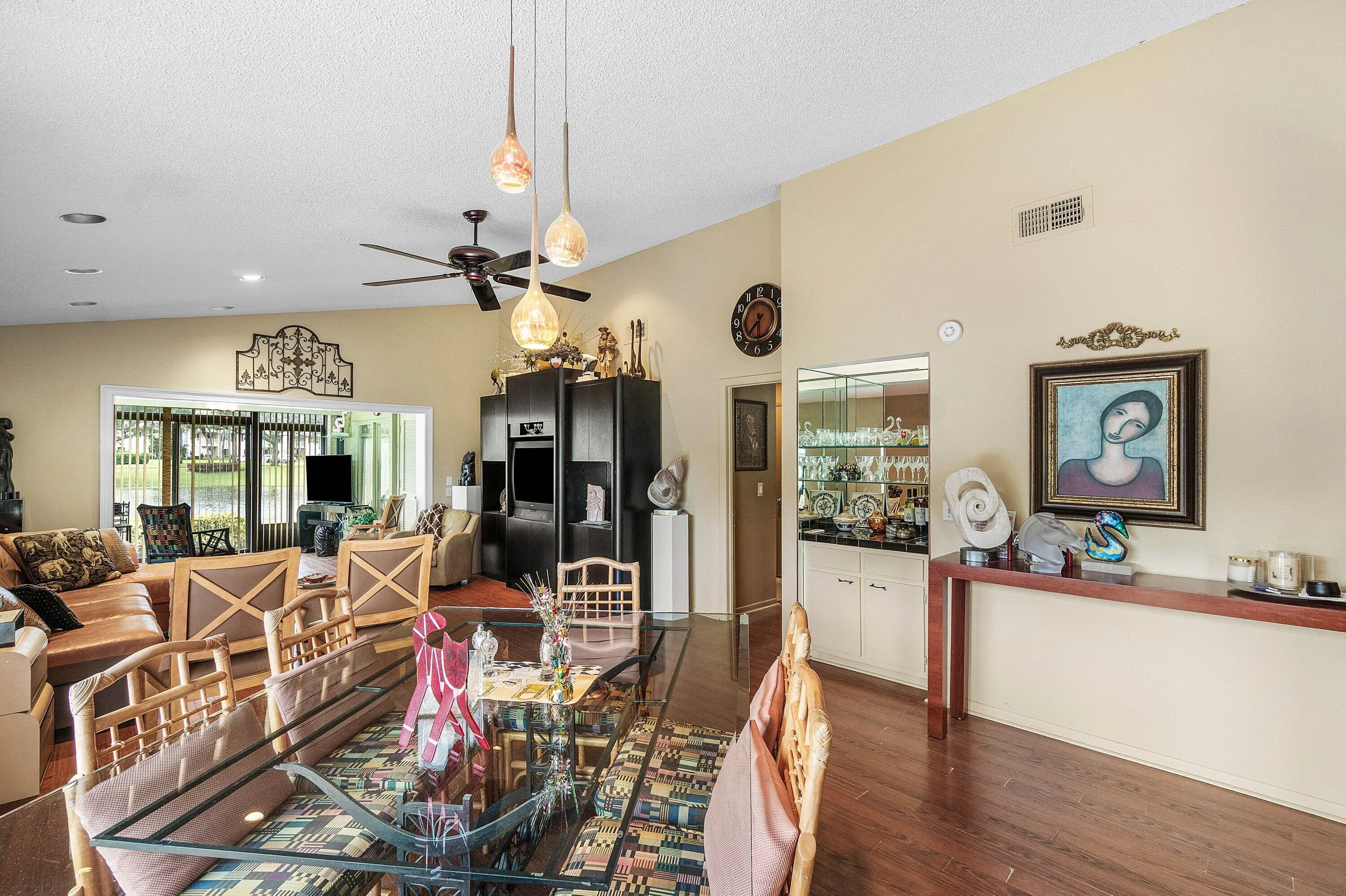 22 STRATFORD Drive E #22A