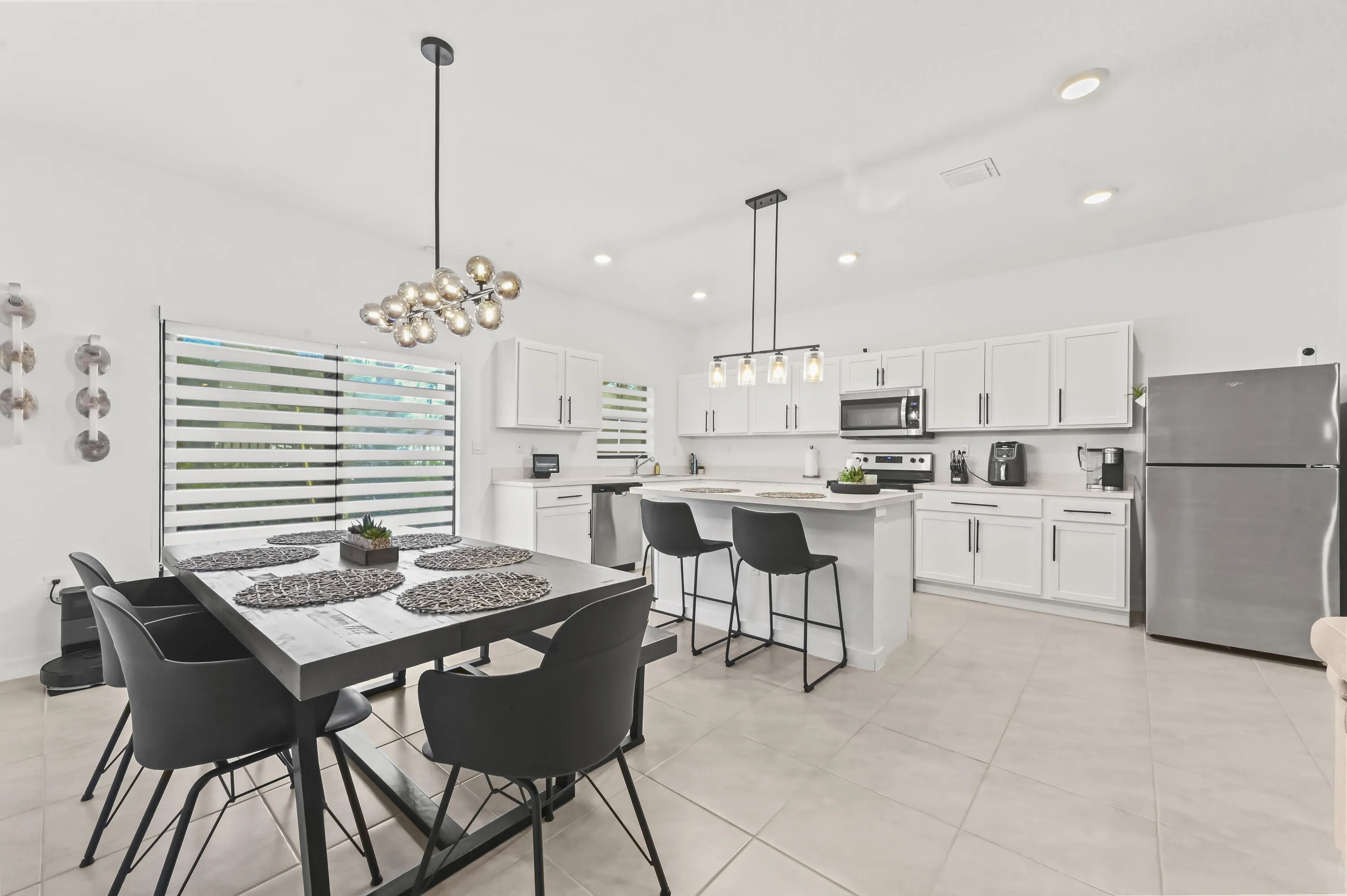 864 NW 3rd Terrace