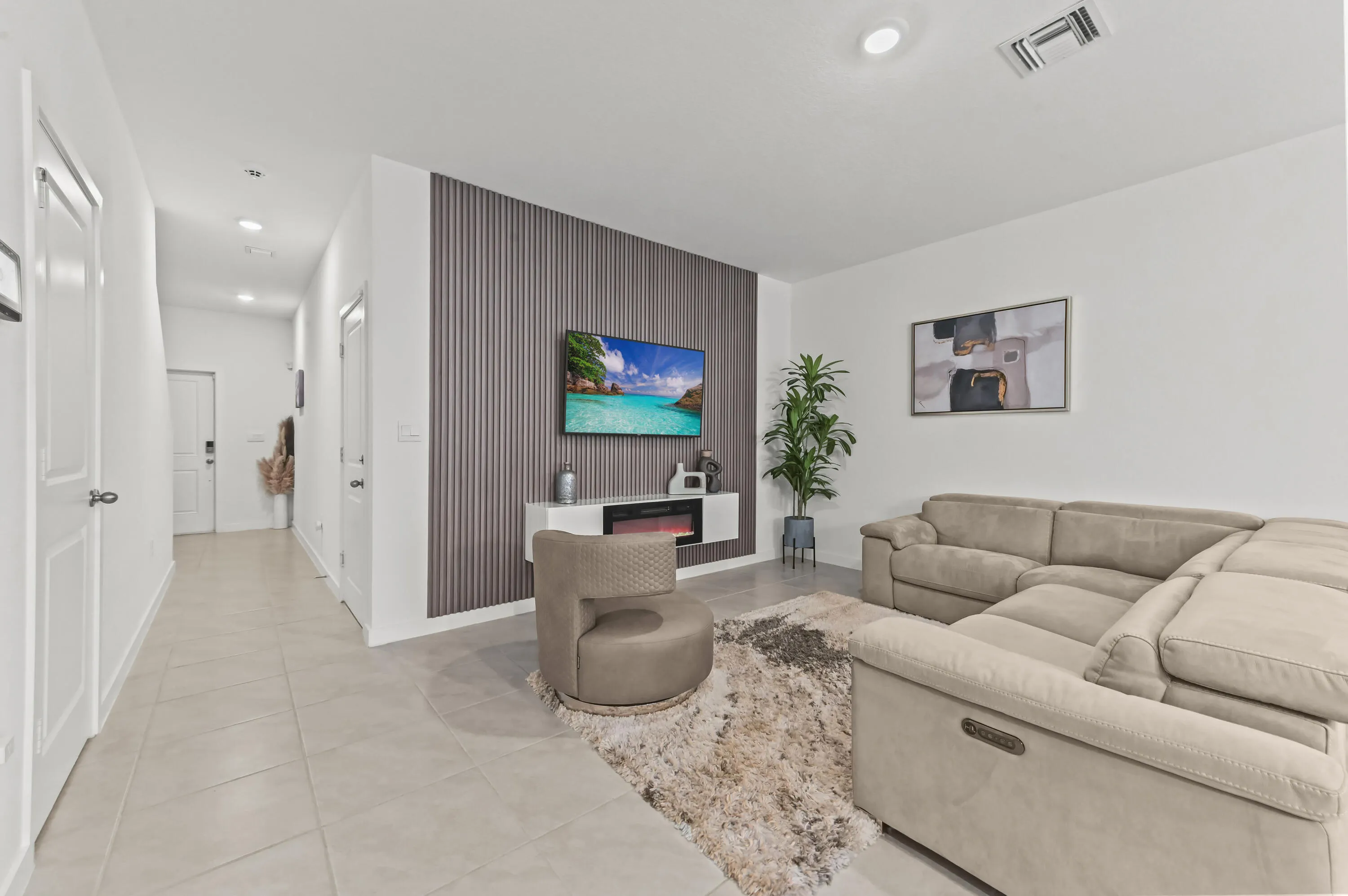 864 NW 3rd Terrace