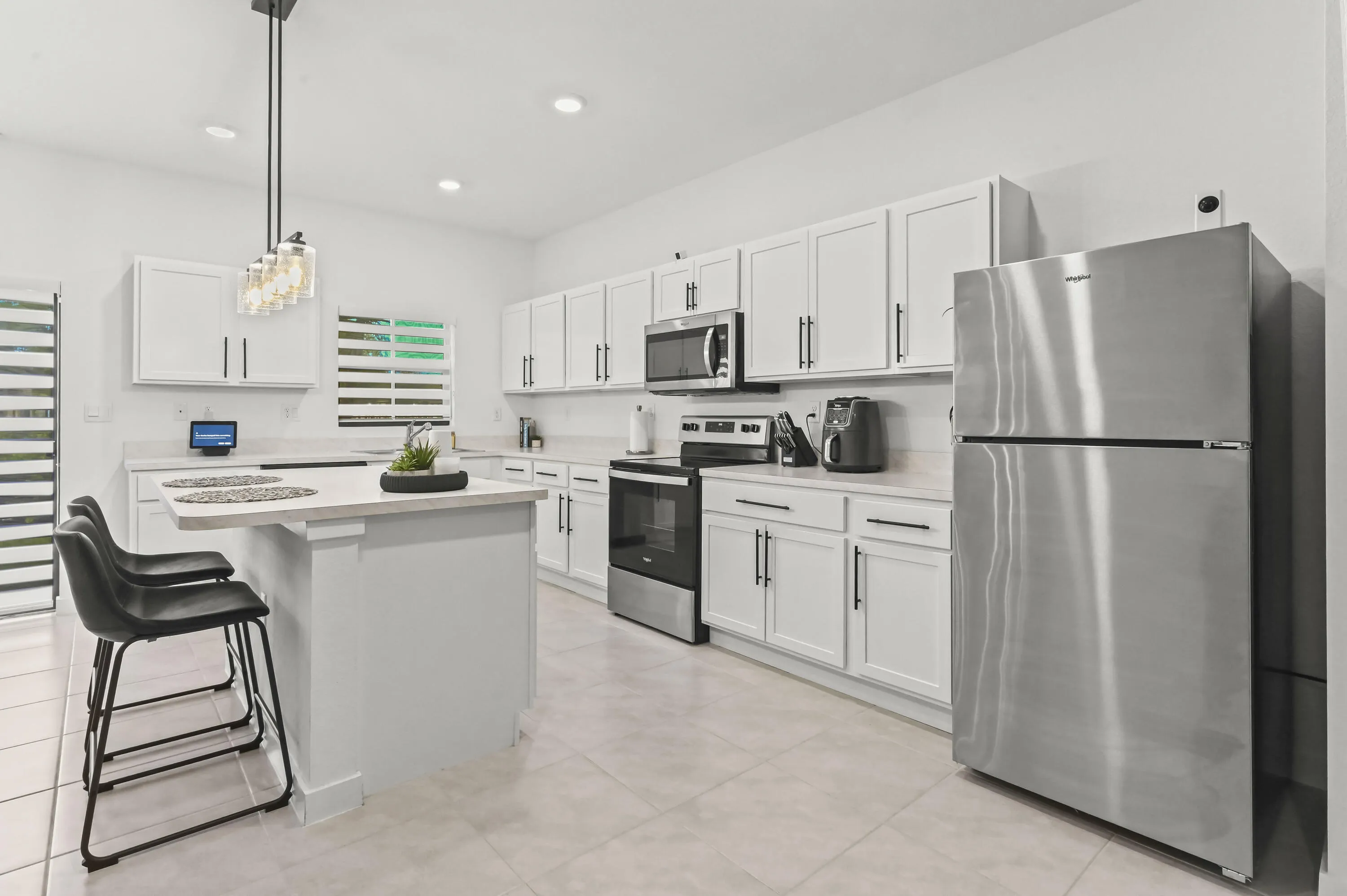 864 NW 3rd Terrace